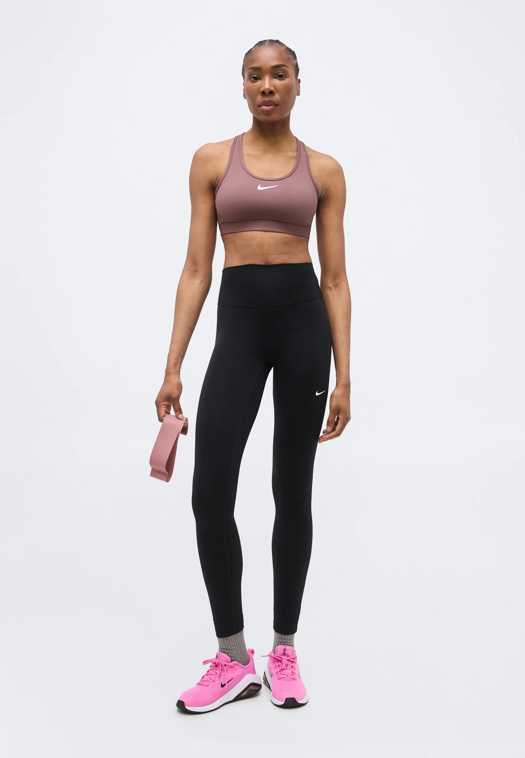 Nike Medium Support Sports Bra – Tattoo, White