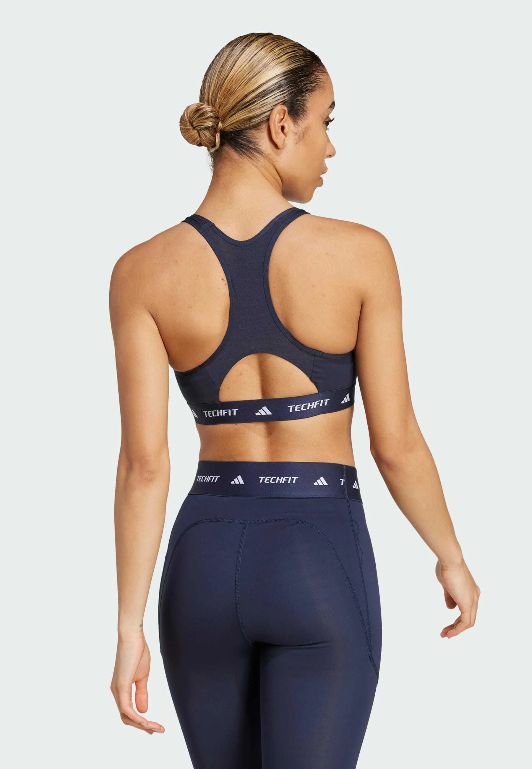 Podprsenka Adidas Performance Techfit Medium Support – Legend Ink