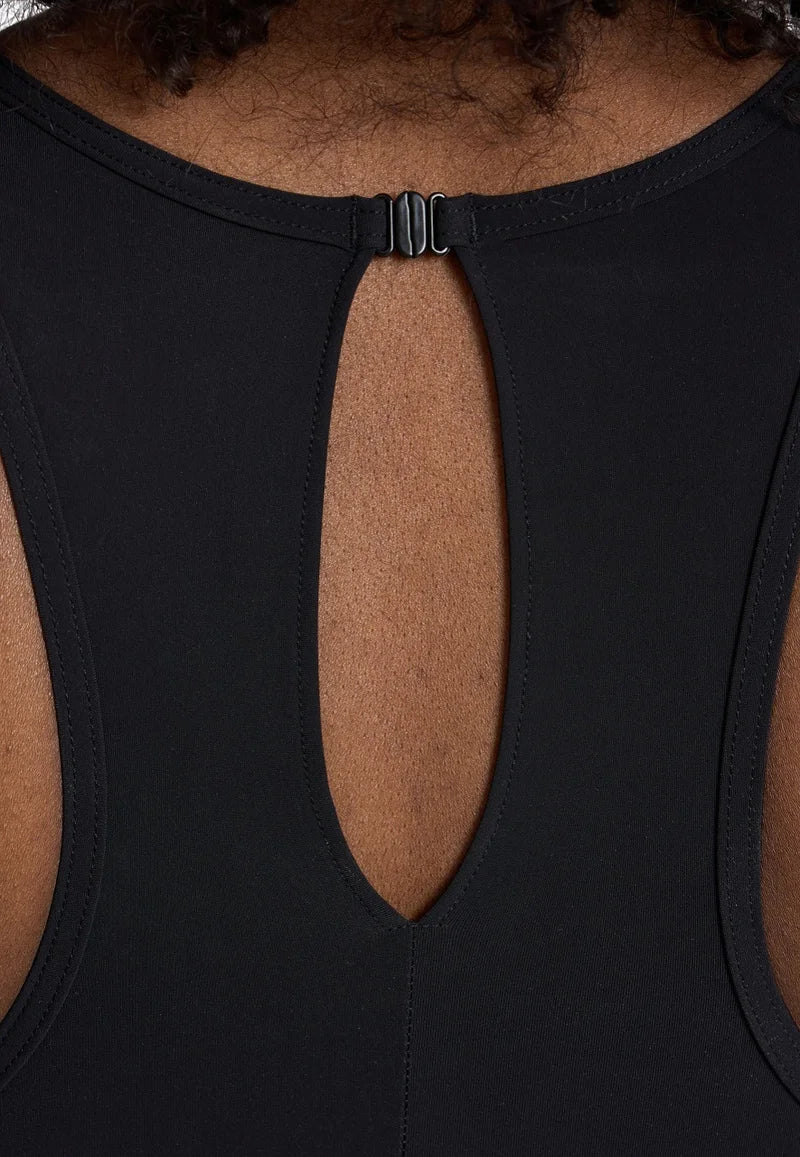 Arena Mesh Panels Vent Back One-Piece Swimsuit – Black