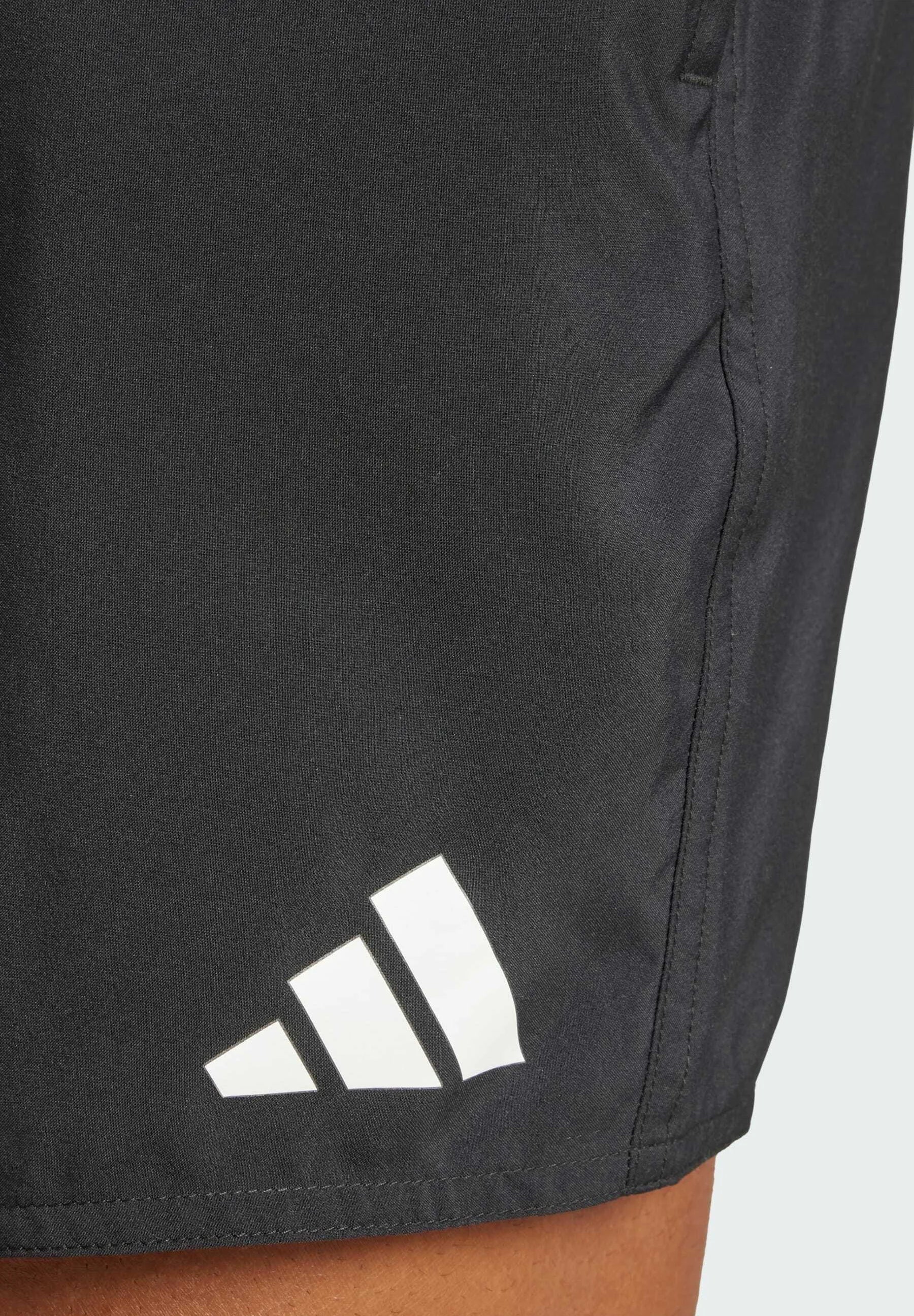 Plavecké šortky Adidas 5 palců – černé, bílé