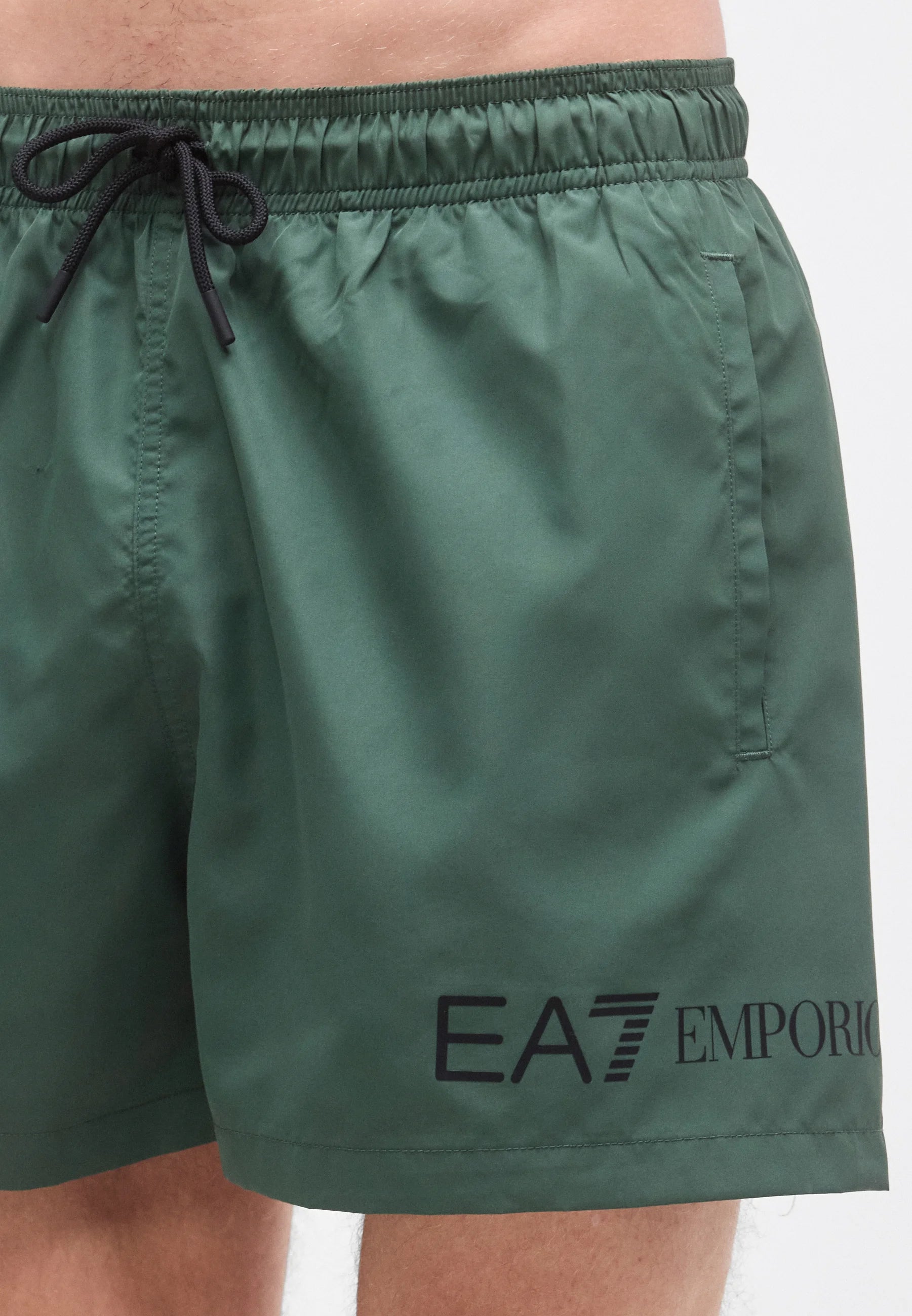Emporio Armani EA7 Water Sport Extended Logo Boxer Short de bain – Coriandre, Noir