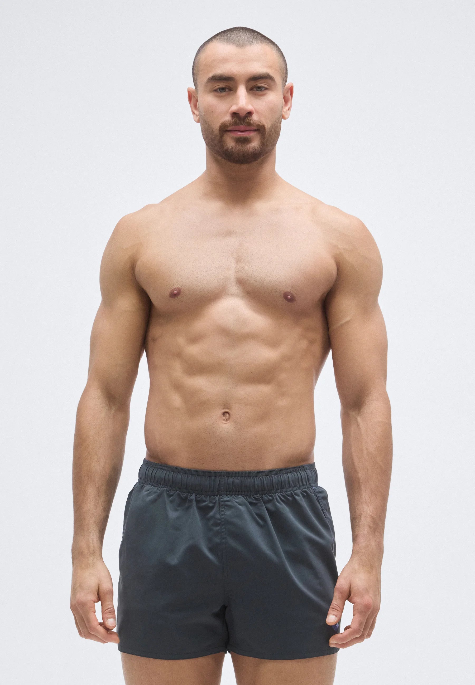 Short de bain Arena Fundamentals – Asphalte, Bleu Néon
