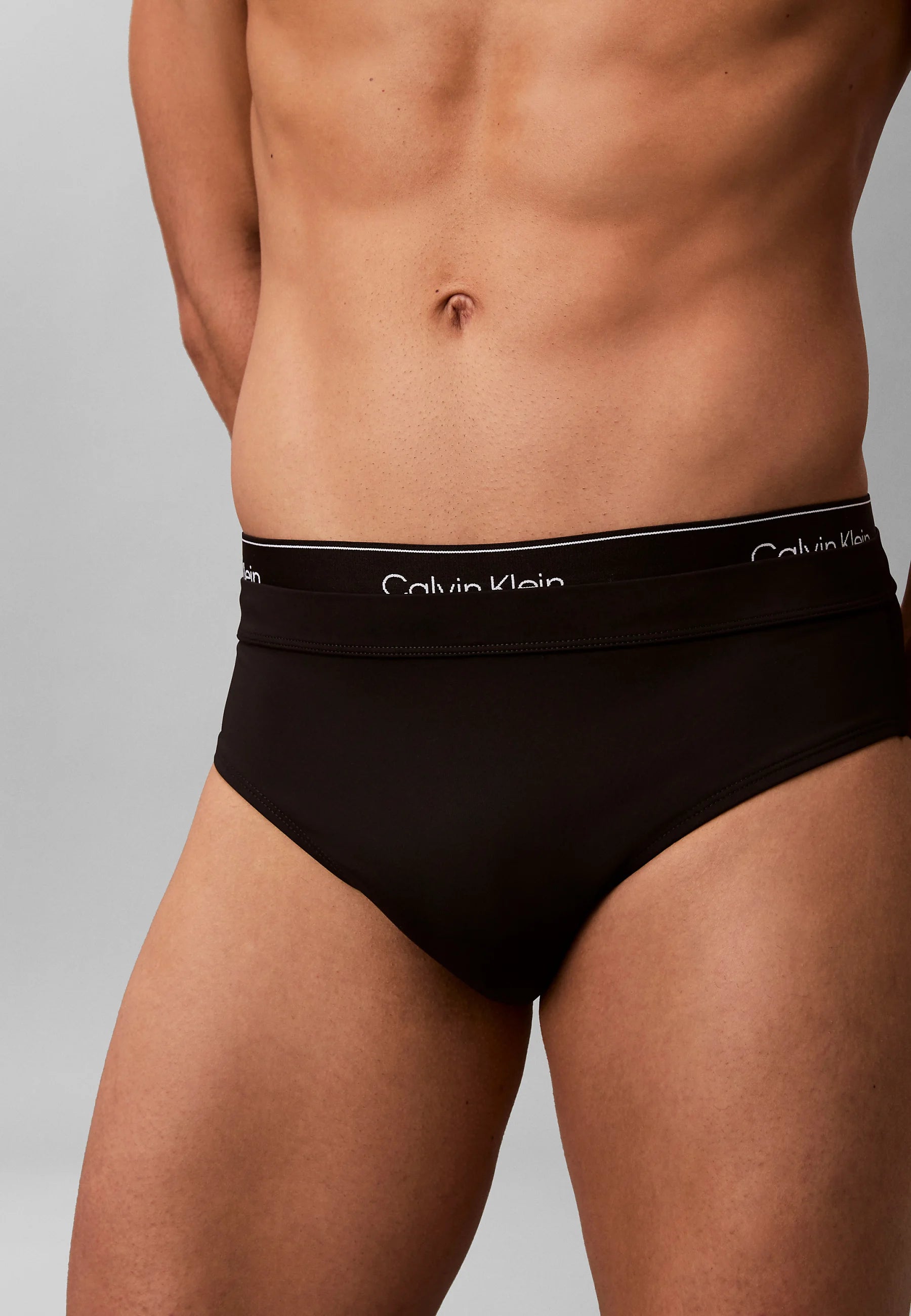 Majtki kąpielowe Calvin Klein – czarne