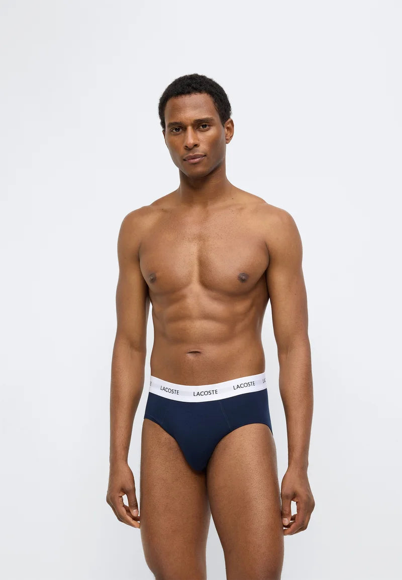 Lot de 3 slips Lacoste en coton stretch – noir, vert, bleu marine