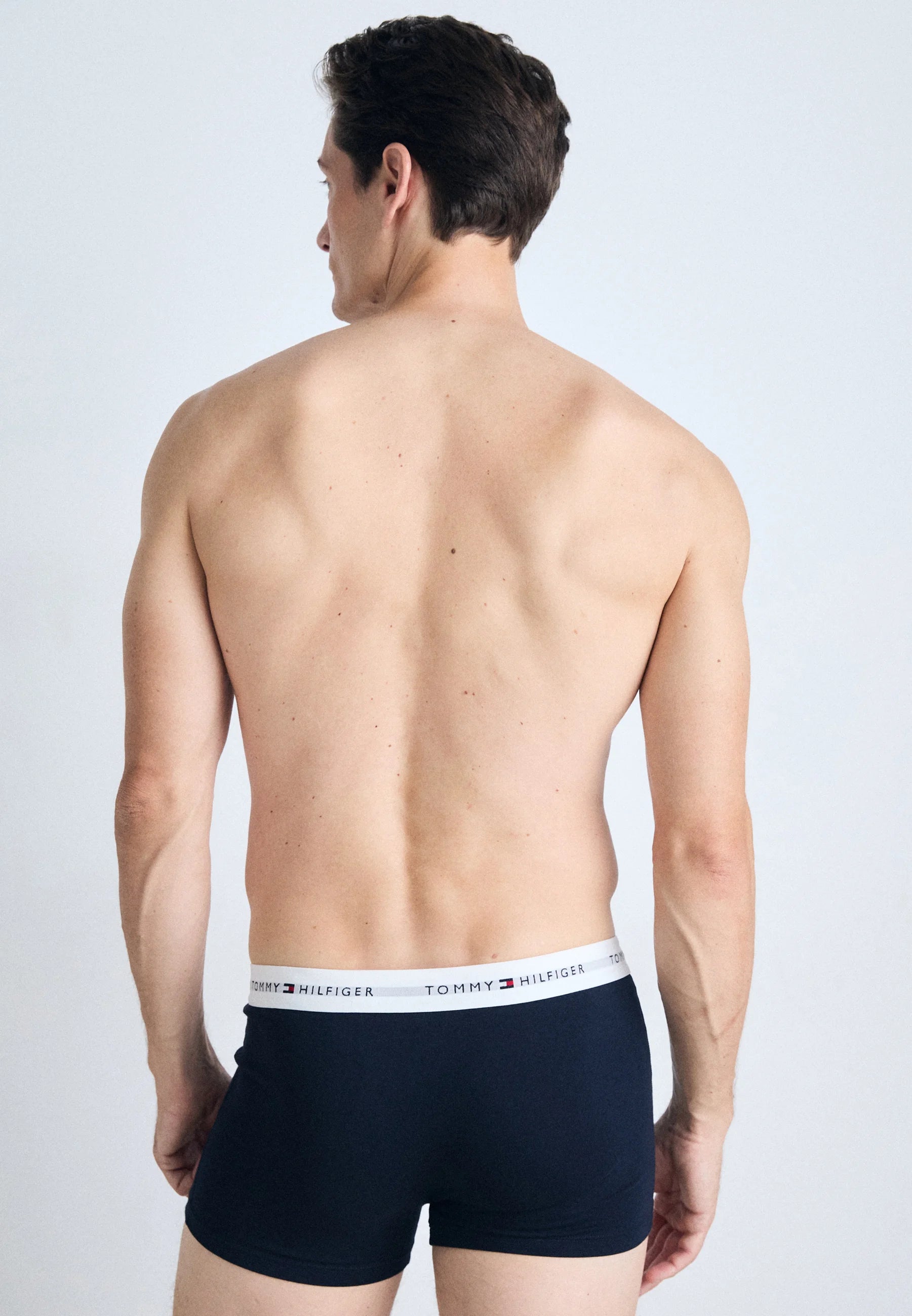 Tommy Hilfiger Trunk 7 Pack - Blanc, Indigo Vibrant, Magenta Foncé, Ciel Désert