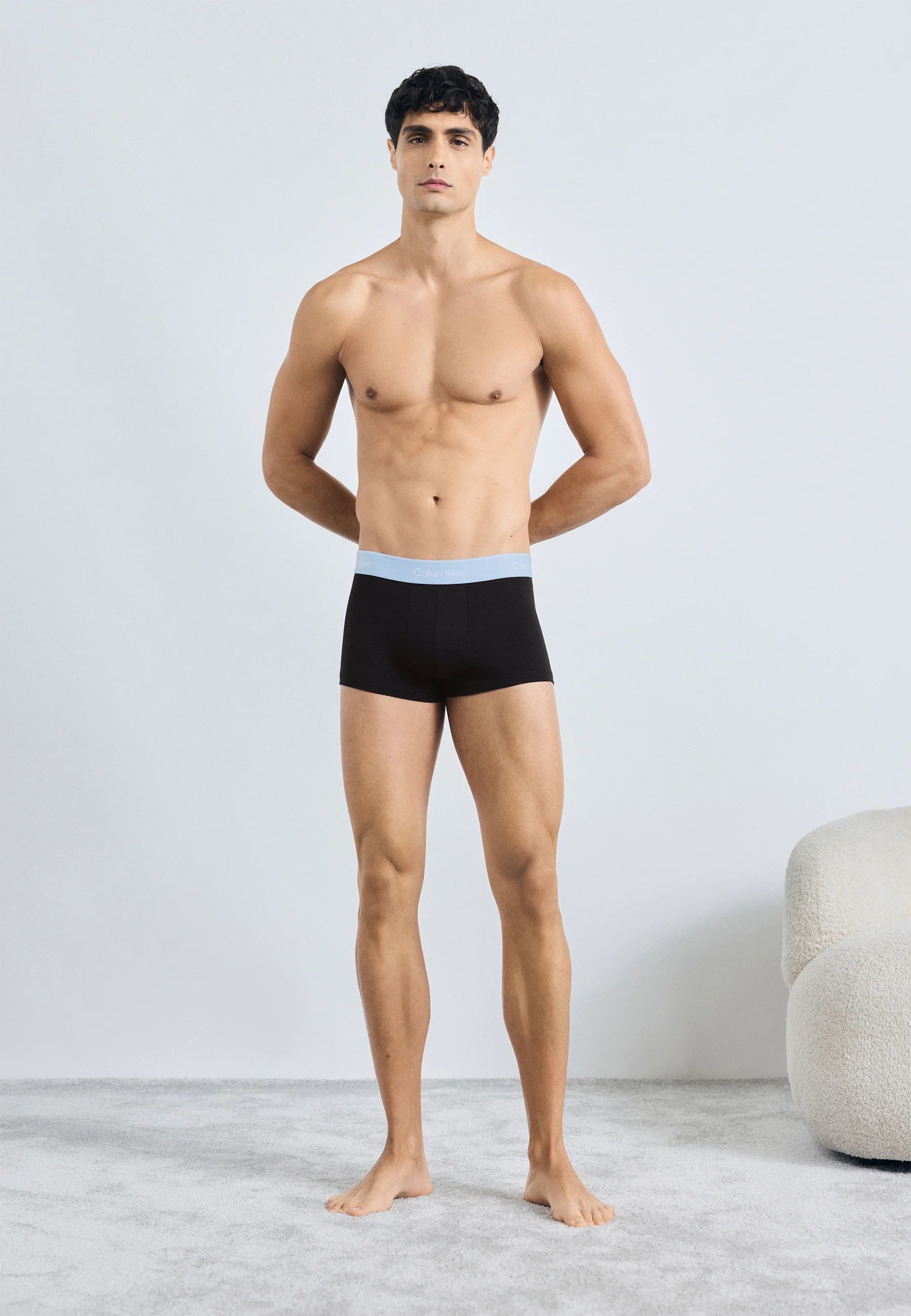 Calvin Klein Icon Cotton Stretch Low Rise Trunks – 5 Pack – Black Bodies, Fall Berry, Frozen