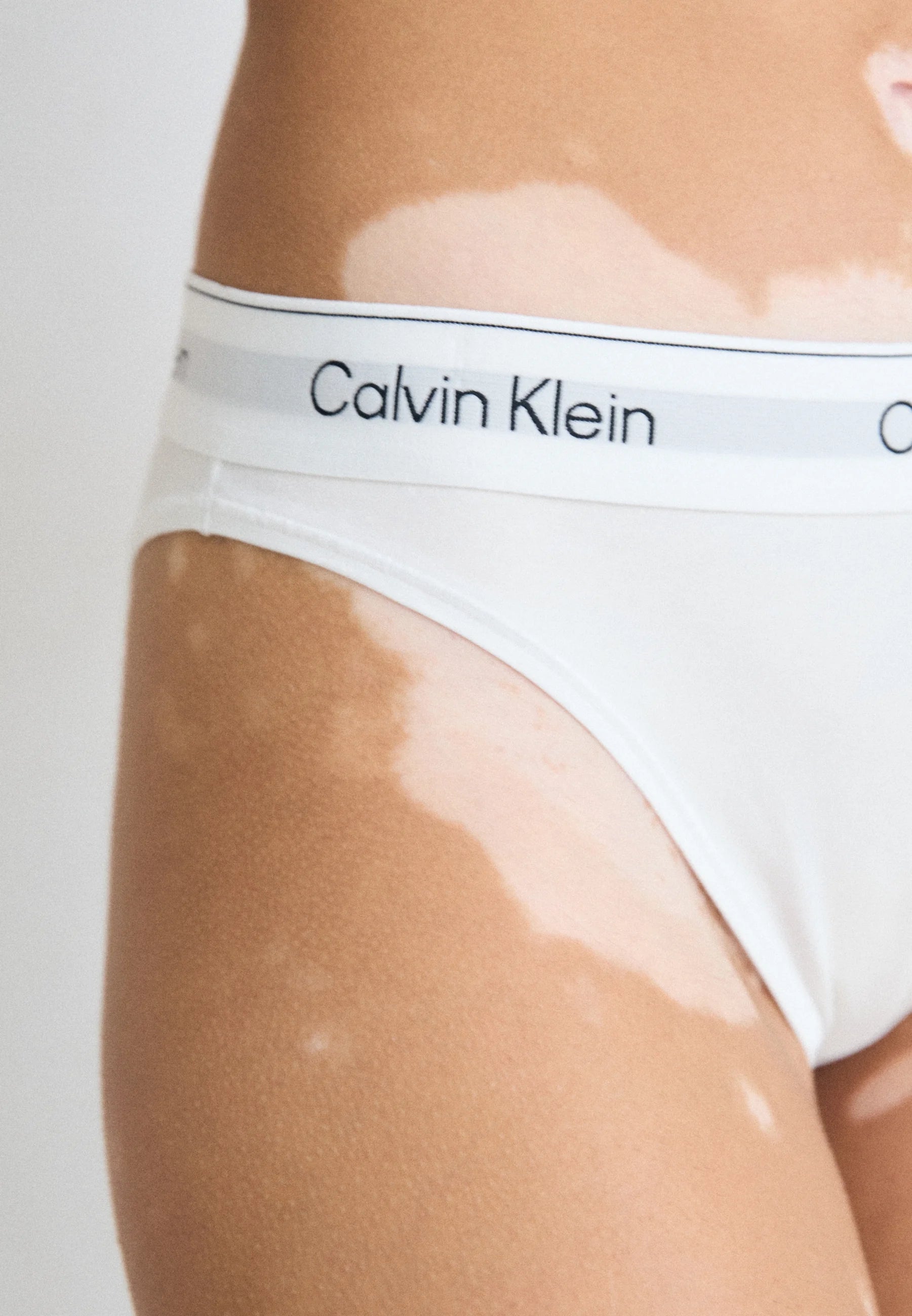 Calvin Klein Briefs – White