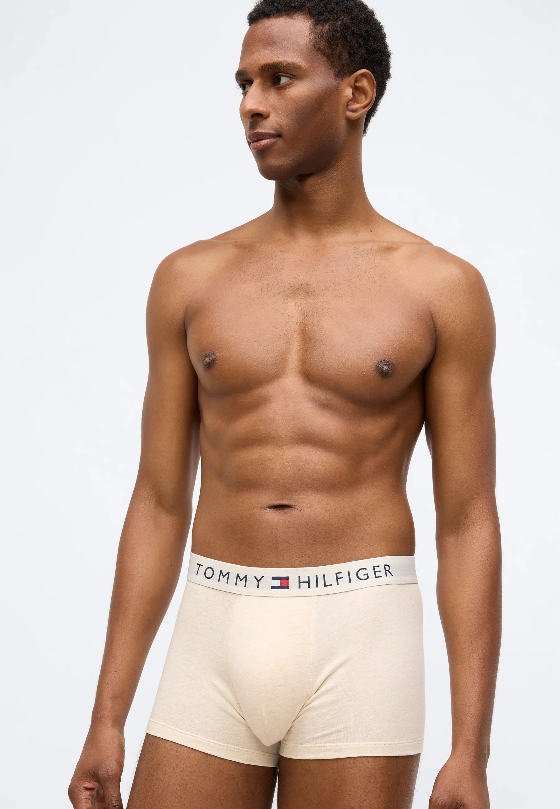 Originální kufr Tommy Hilfiger 5 balení – vícebarevný