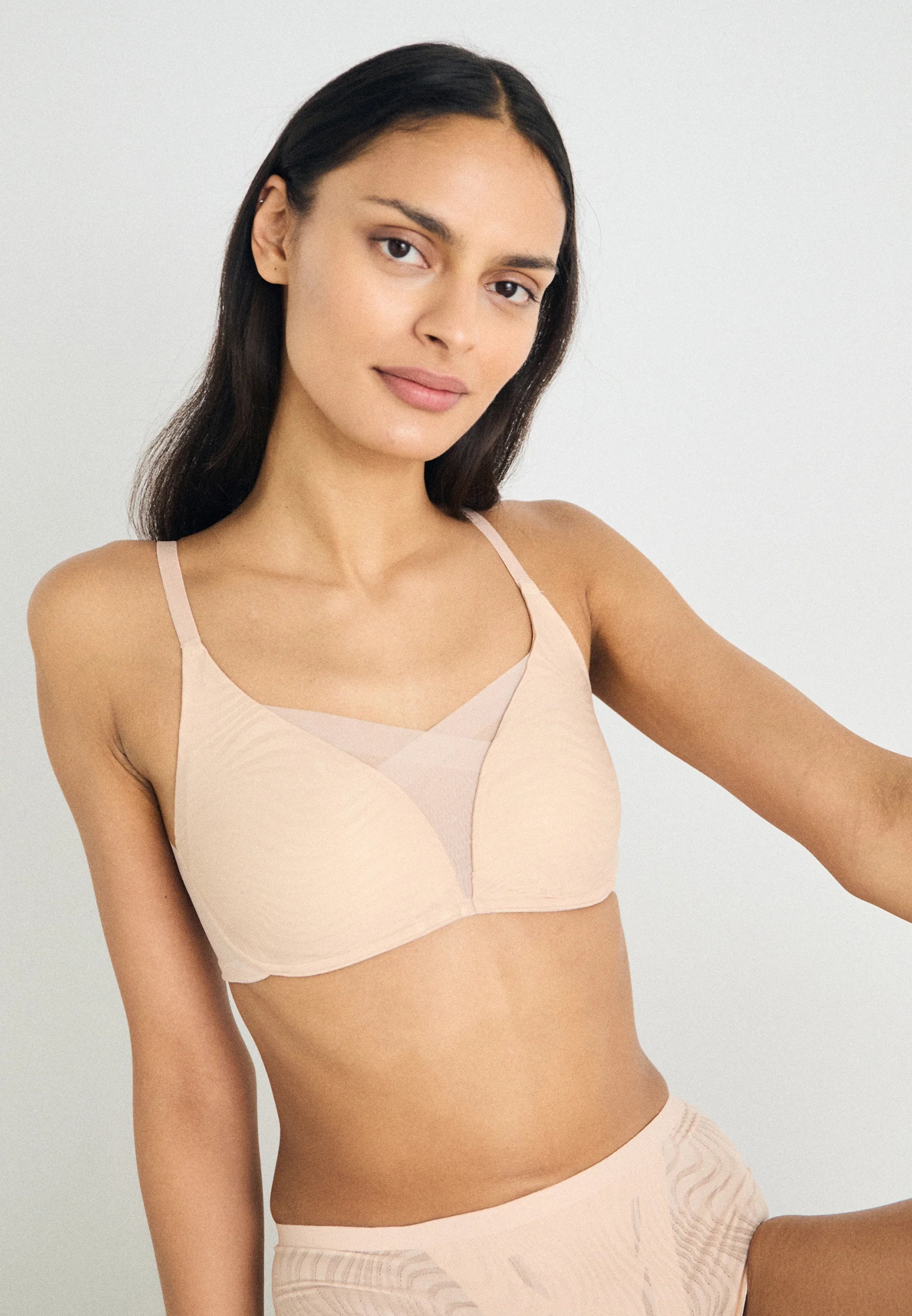 Triumph Shape Smart Ellipse Bustier – Neutral Beige