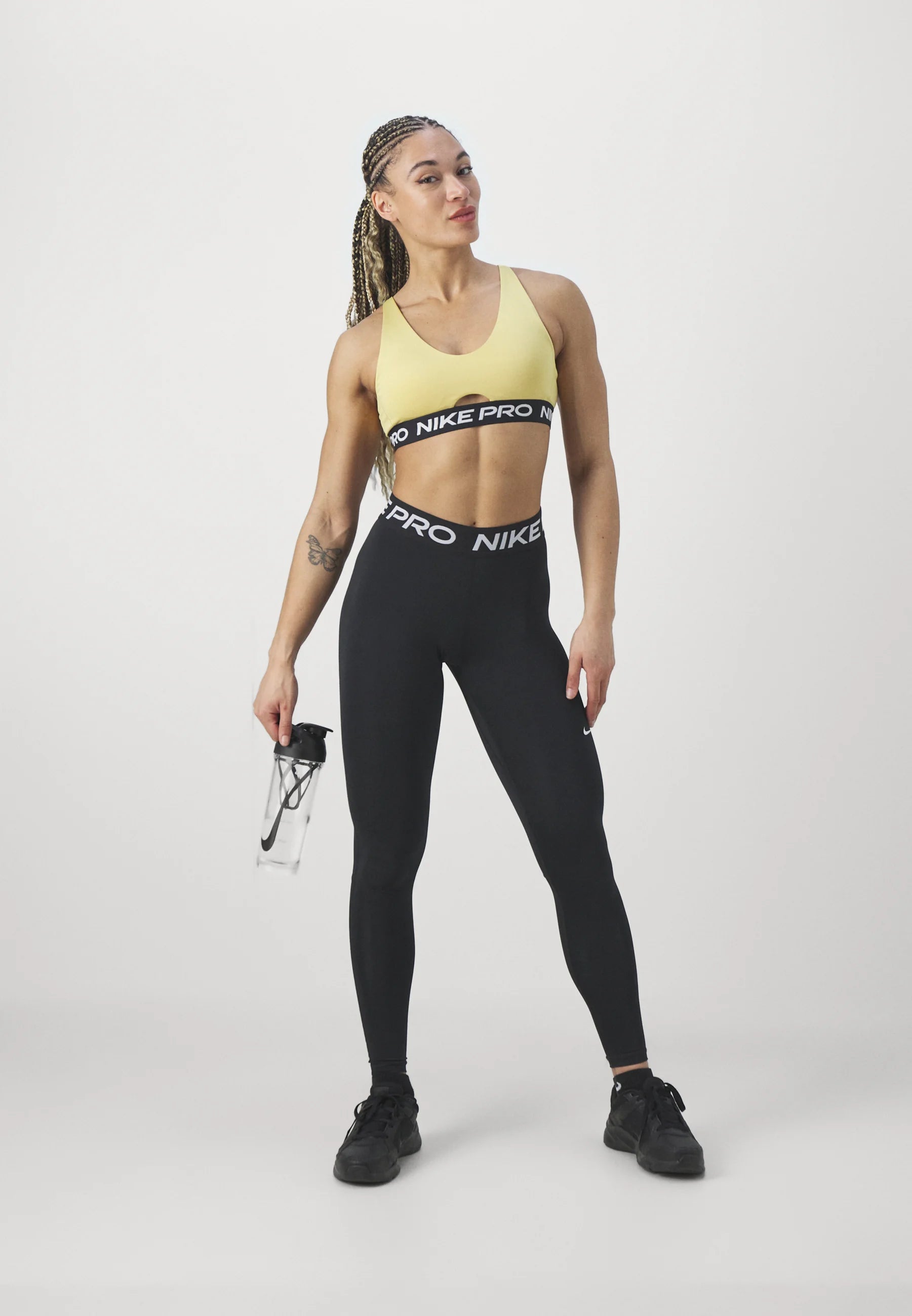 Nike Indy Plunge Medium Support Sports Bra – Saturn Gold, White