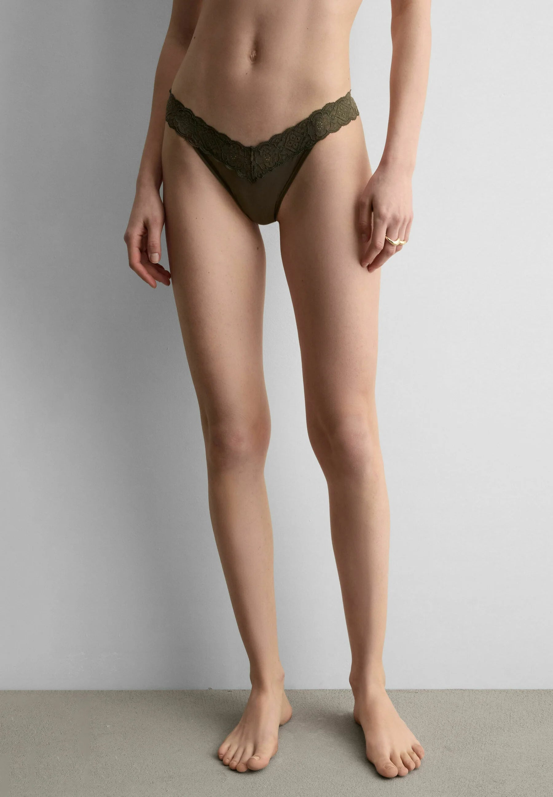 Brazilská tanga Intimissimi ve stylu 80. let – zelená