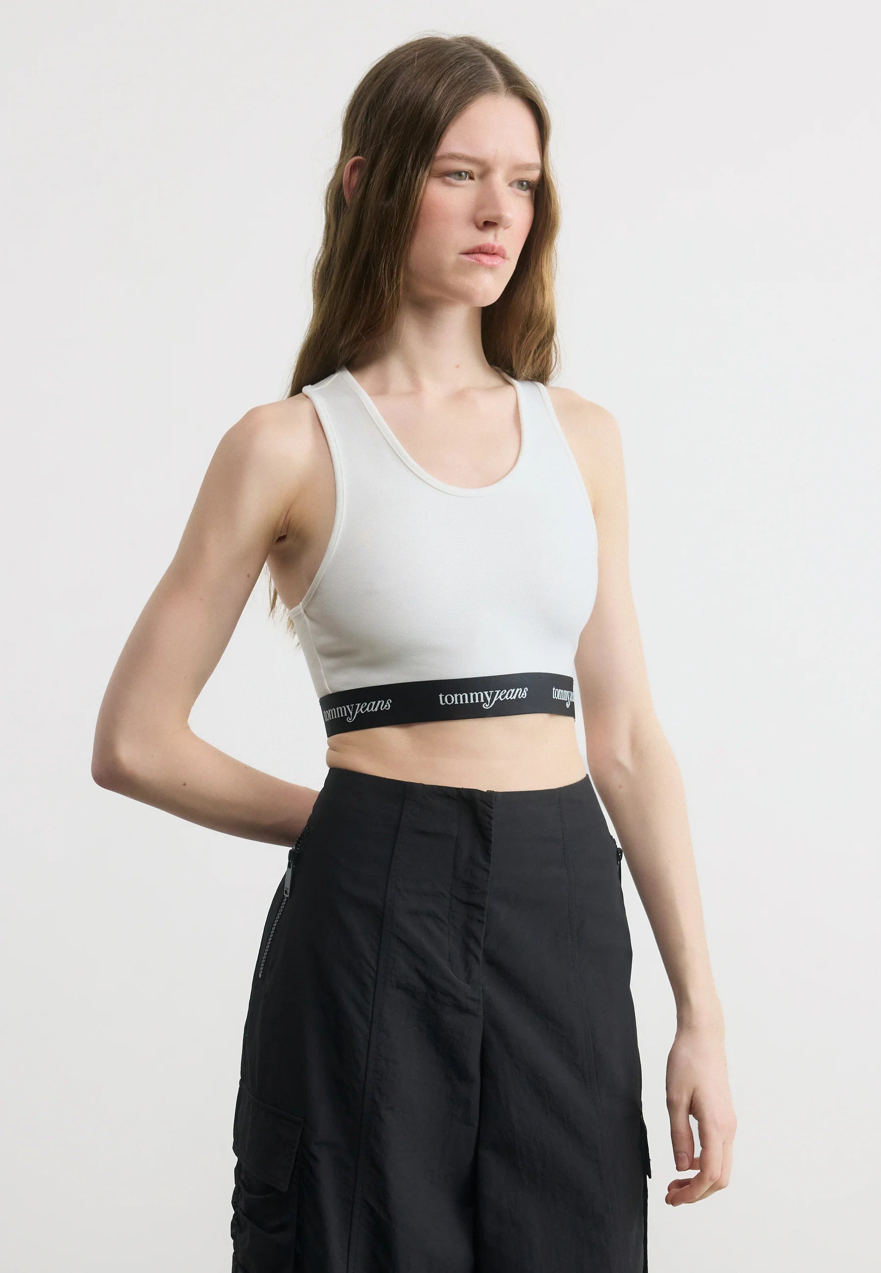 Tommy Jeans Repeat Logo Racerback Soft Bra – Ecru