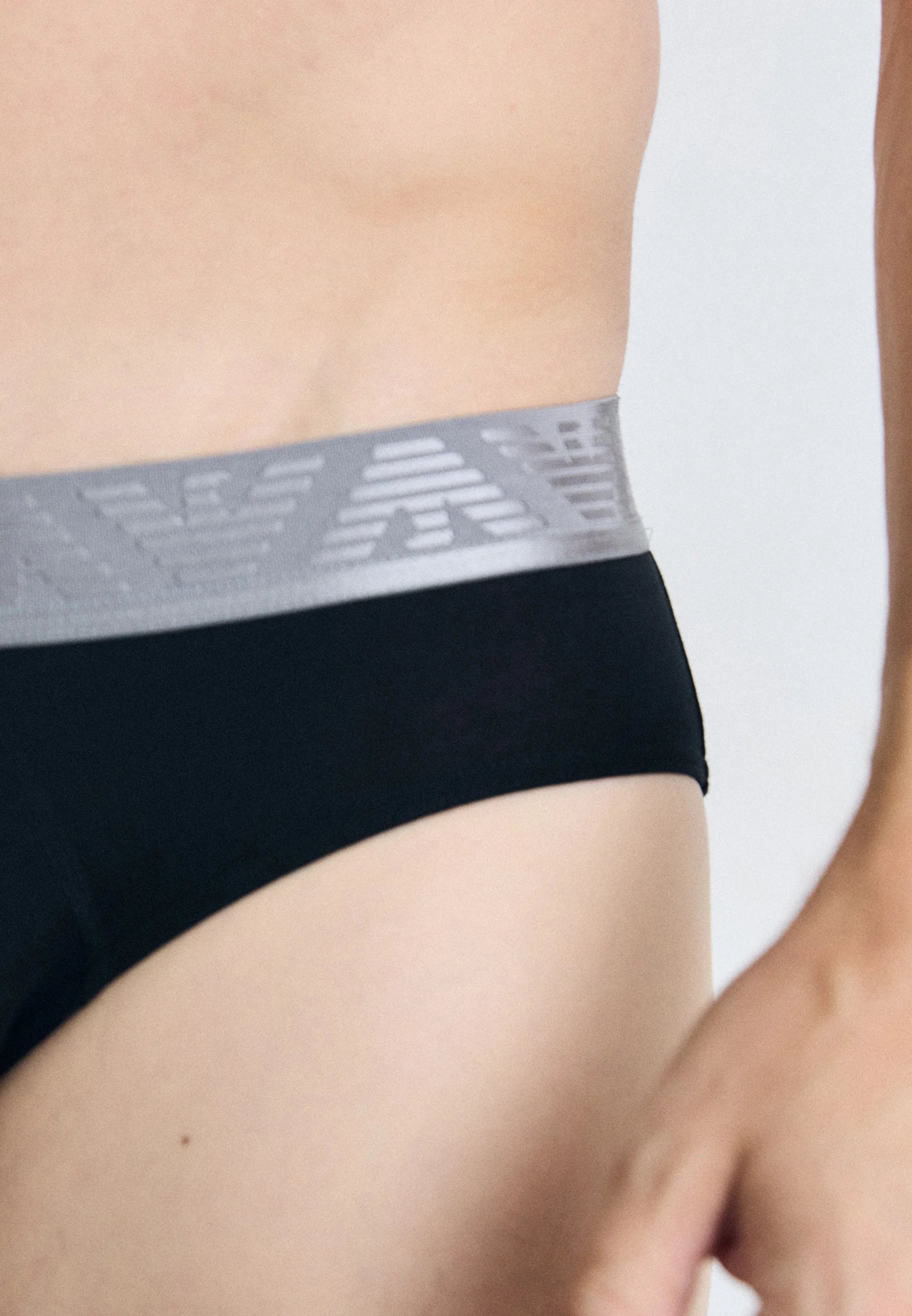 Emporio Armani Briefs 3 Pack – Black