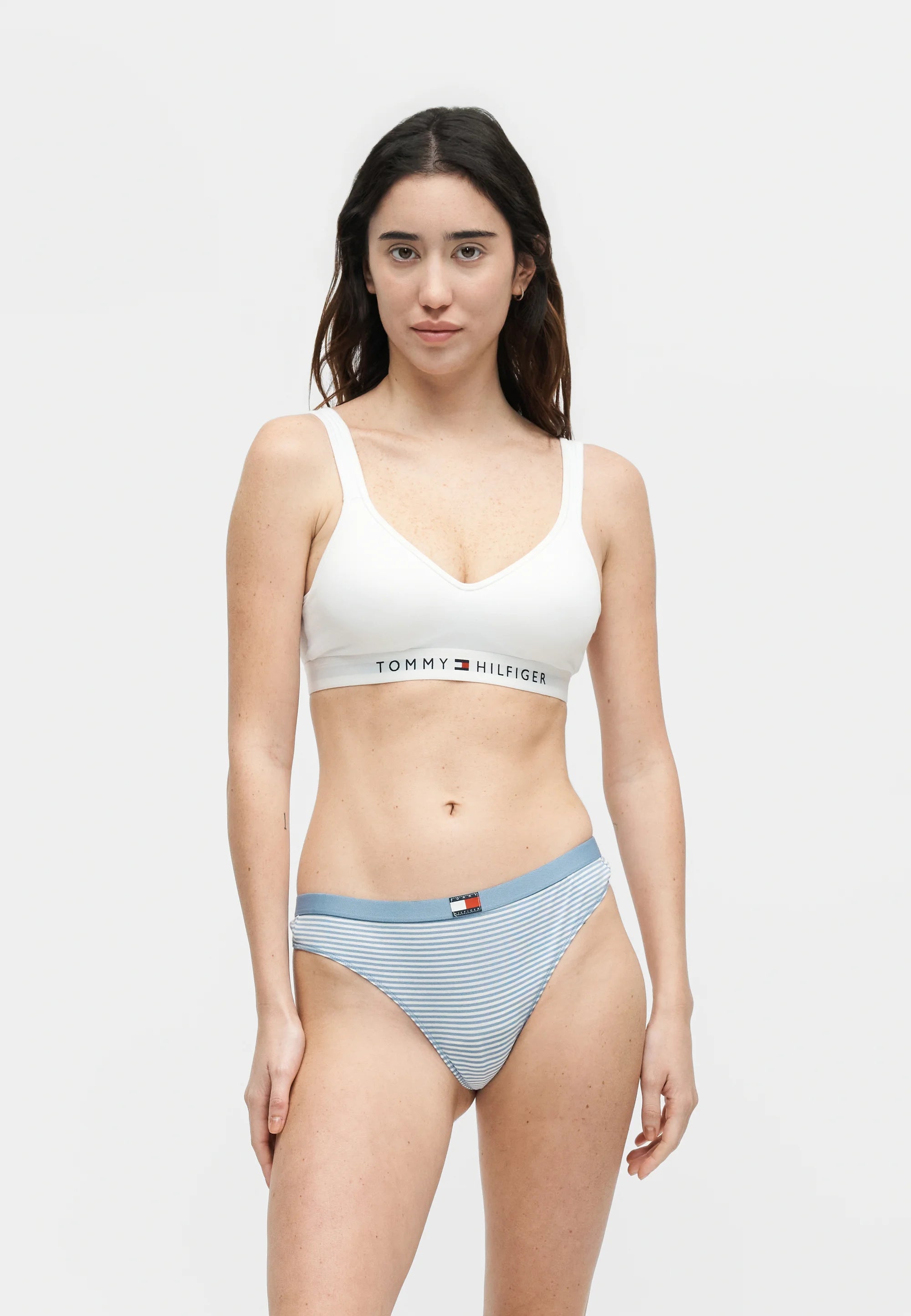 Tanga Tommy Hilfiger Heritage v 5 balení – vícebarevné