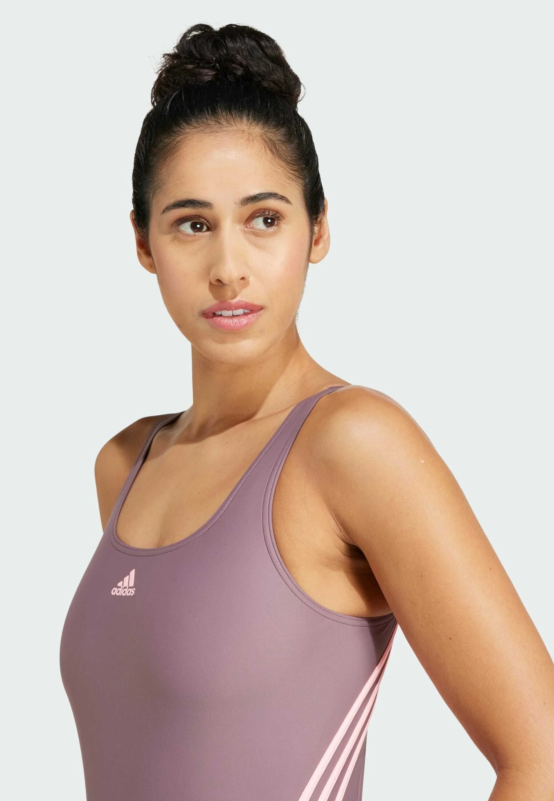 Adidas 3-Stripes Sportswear Einteiler-Badeanzug – Shadow Fig, Pink Spark