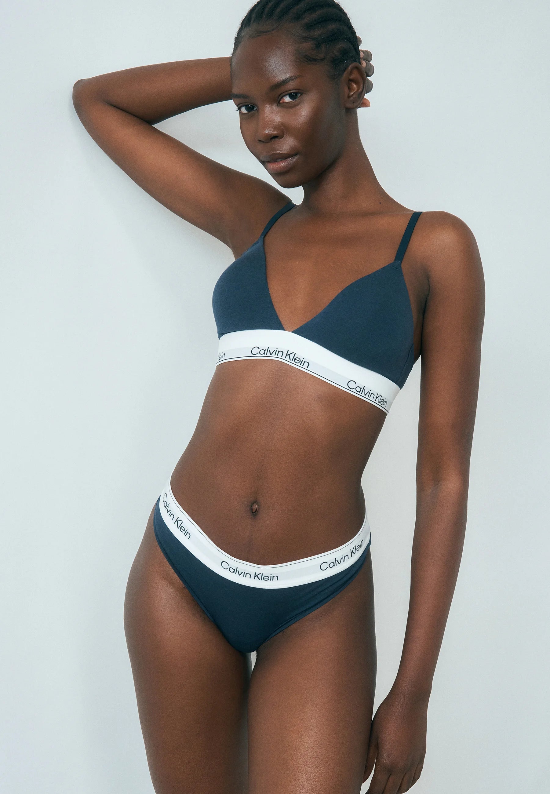 Stringi Calvin Klein Icon – niebieskie