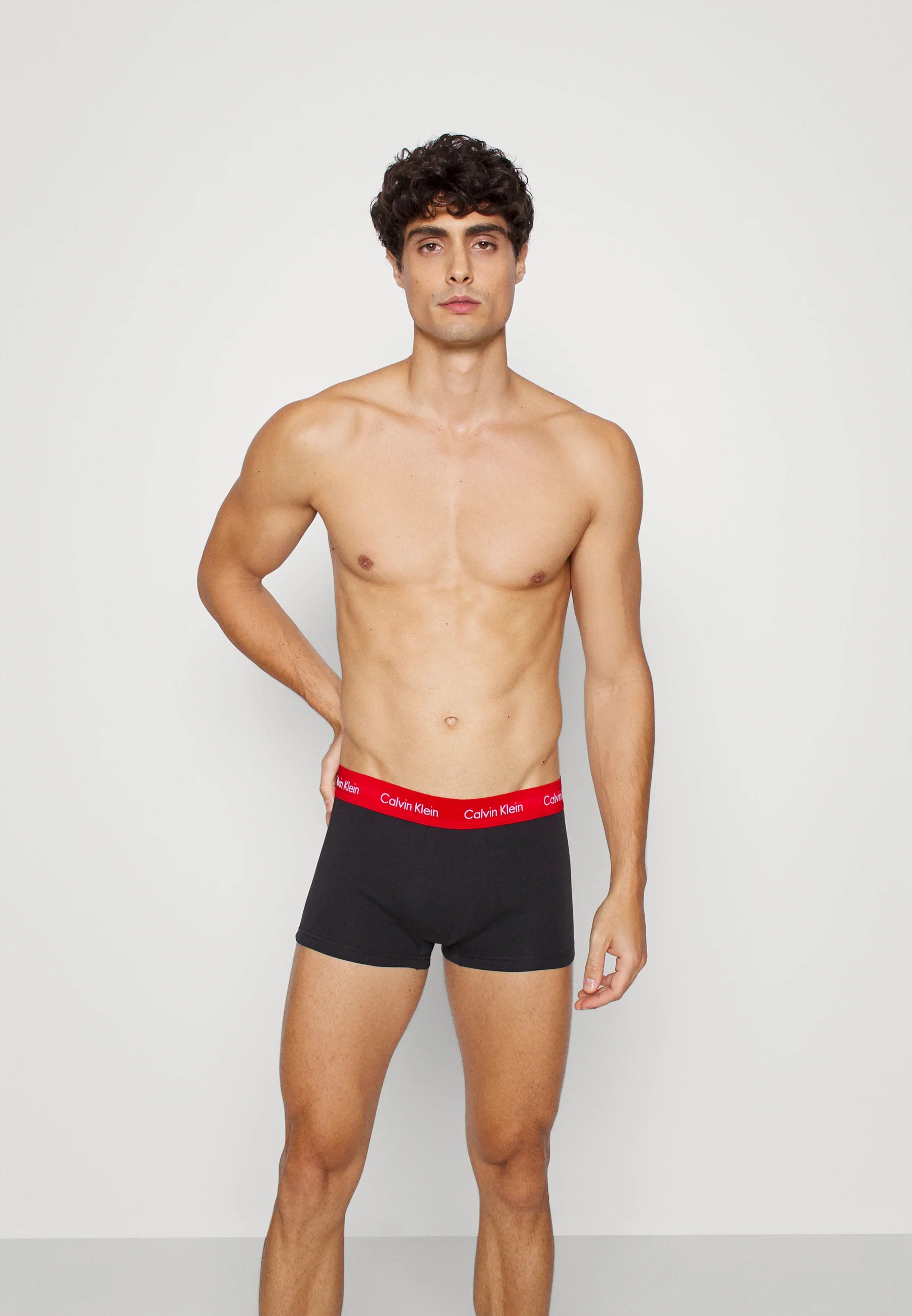 Boxer Calvin Klein in cotone elasticizzato – Confezione da 3 – Nero con cinturini blu, neri e verdi