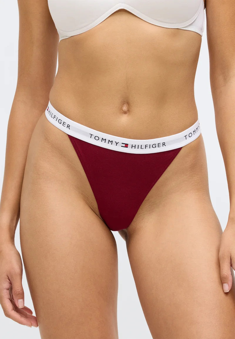 Tommy Hilfiger Thong 3-Pack – Black, Rouge, Burgundy