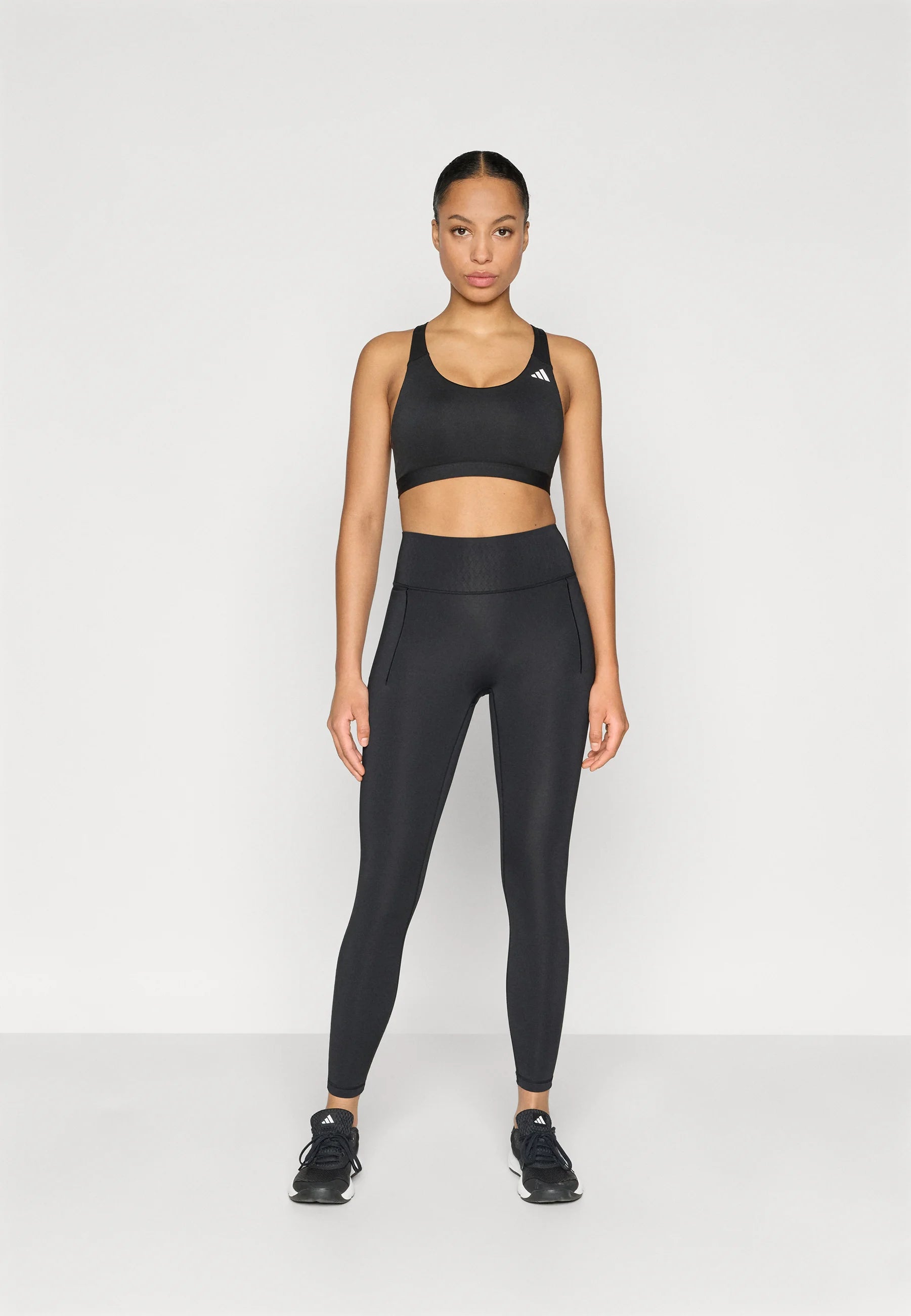Soutien-gorge à maintien moyen Adidas Performance Optime Essentials - Noir