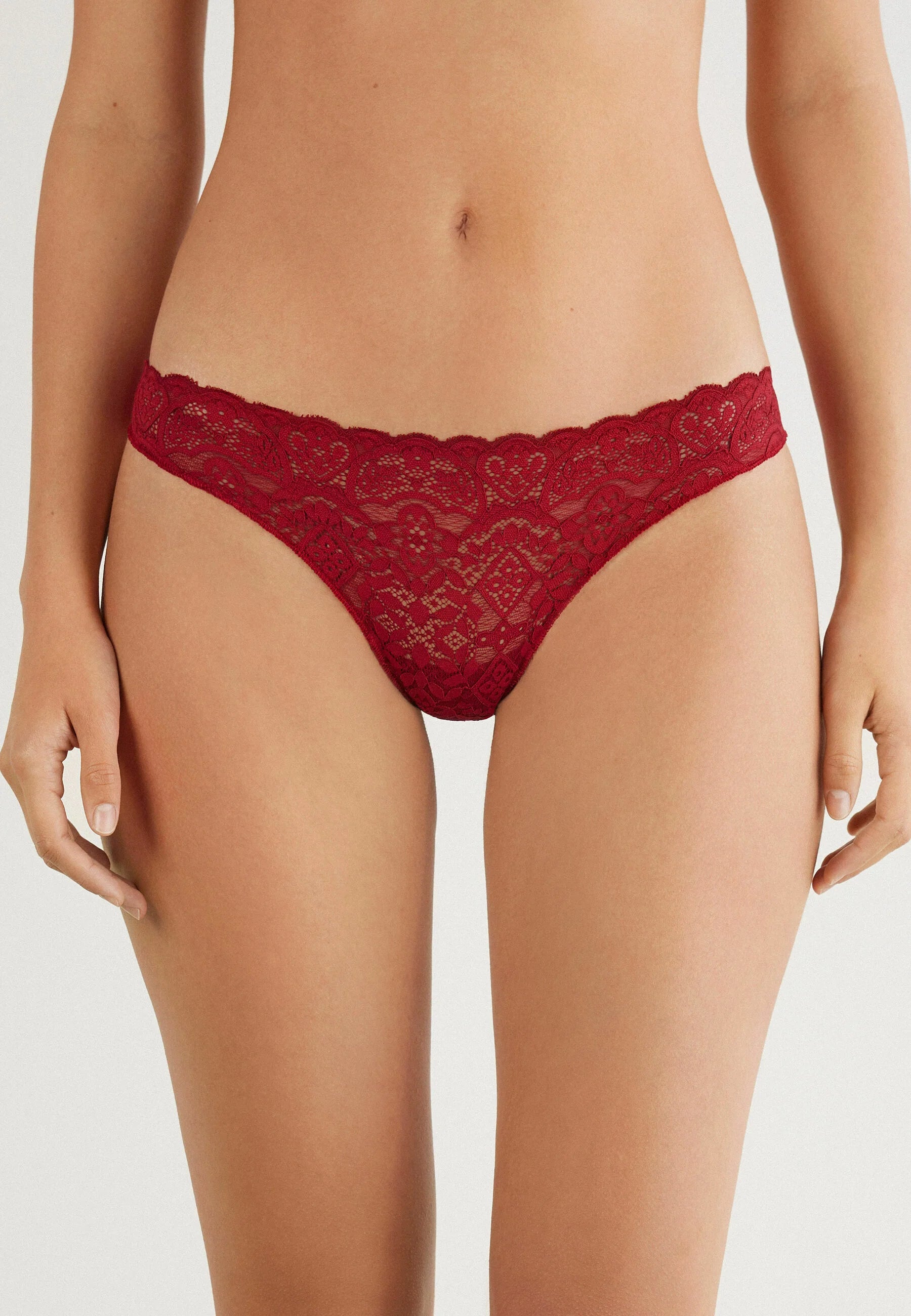Intimissimi String Dentelle – Rouge