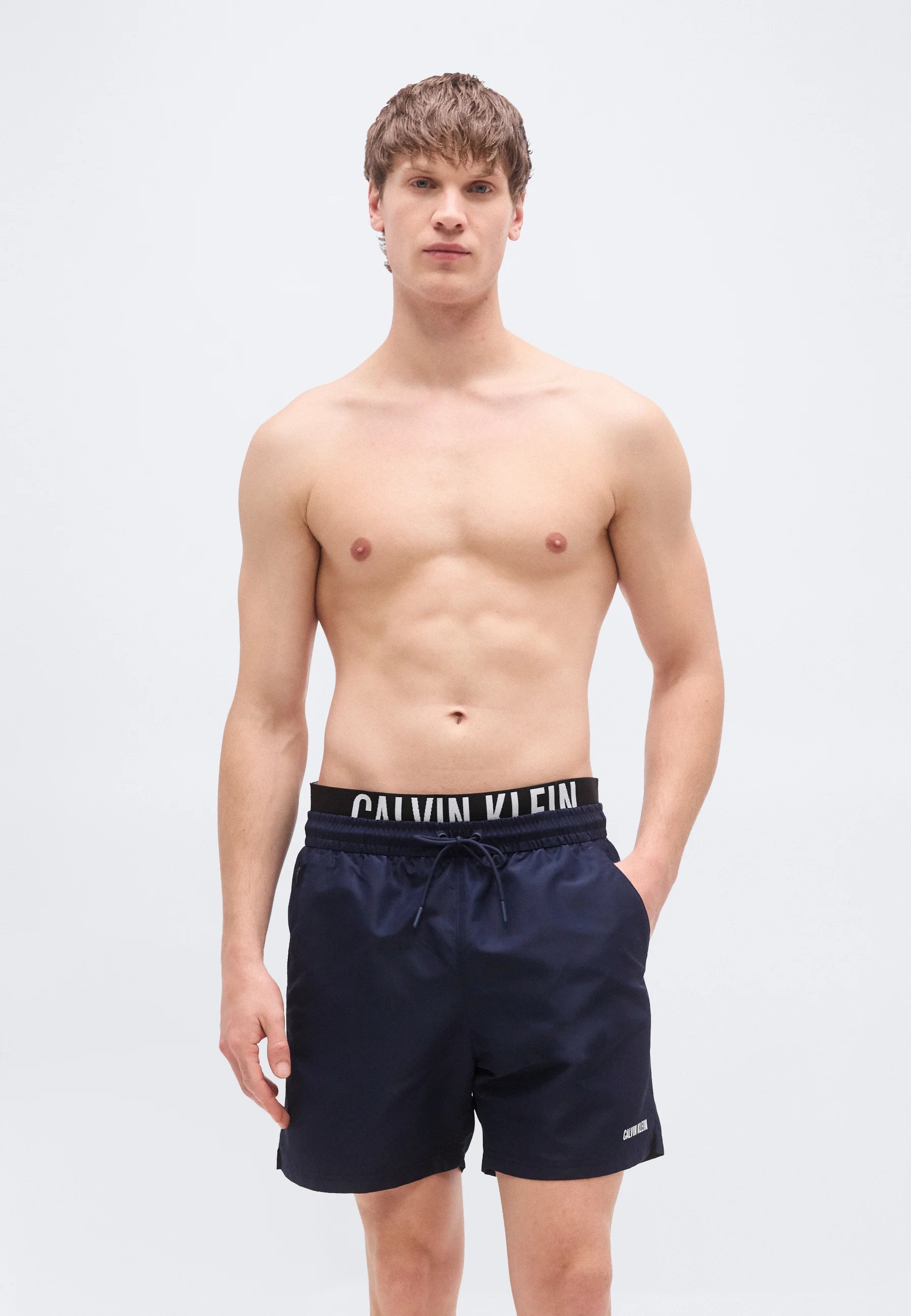 Short de bain moyen à cordon de serrage Calvin Klein - Bleu foncé