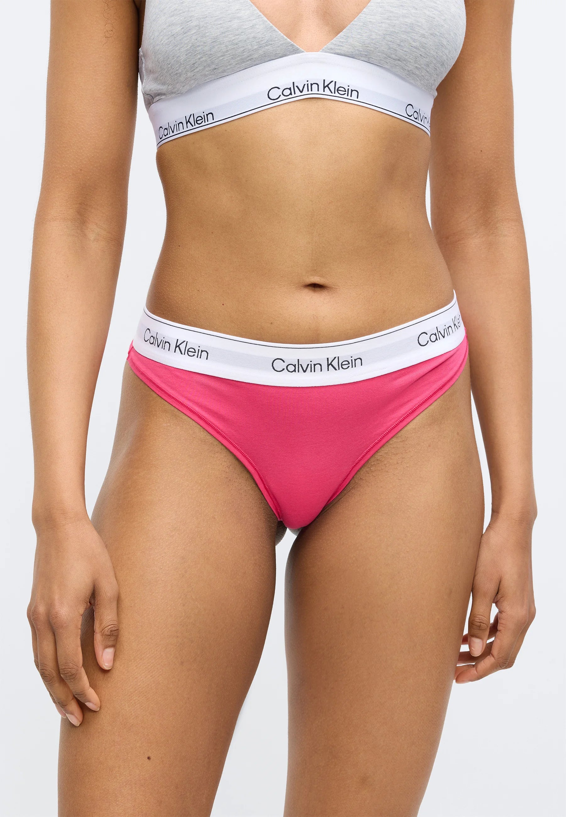 Calvin Klein Icon Thong – Vibrant Pink