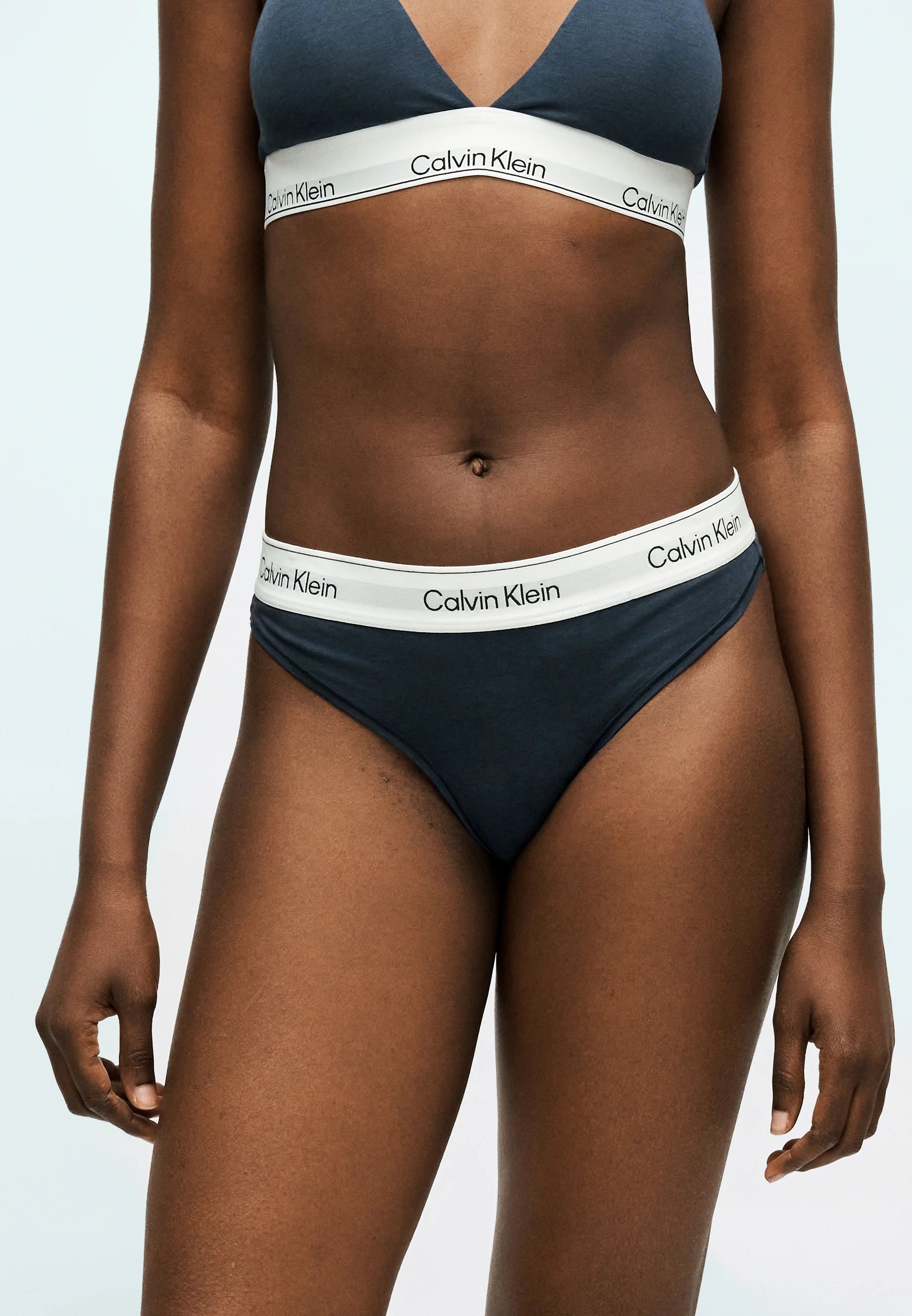 Stringi Calvin Klein Icon – niebieskie