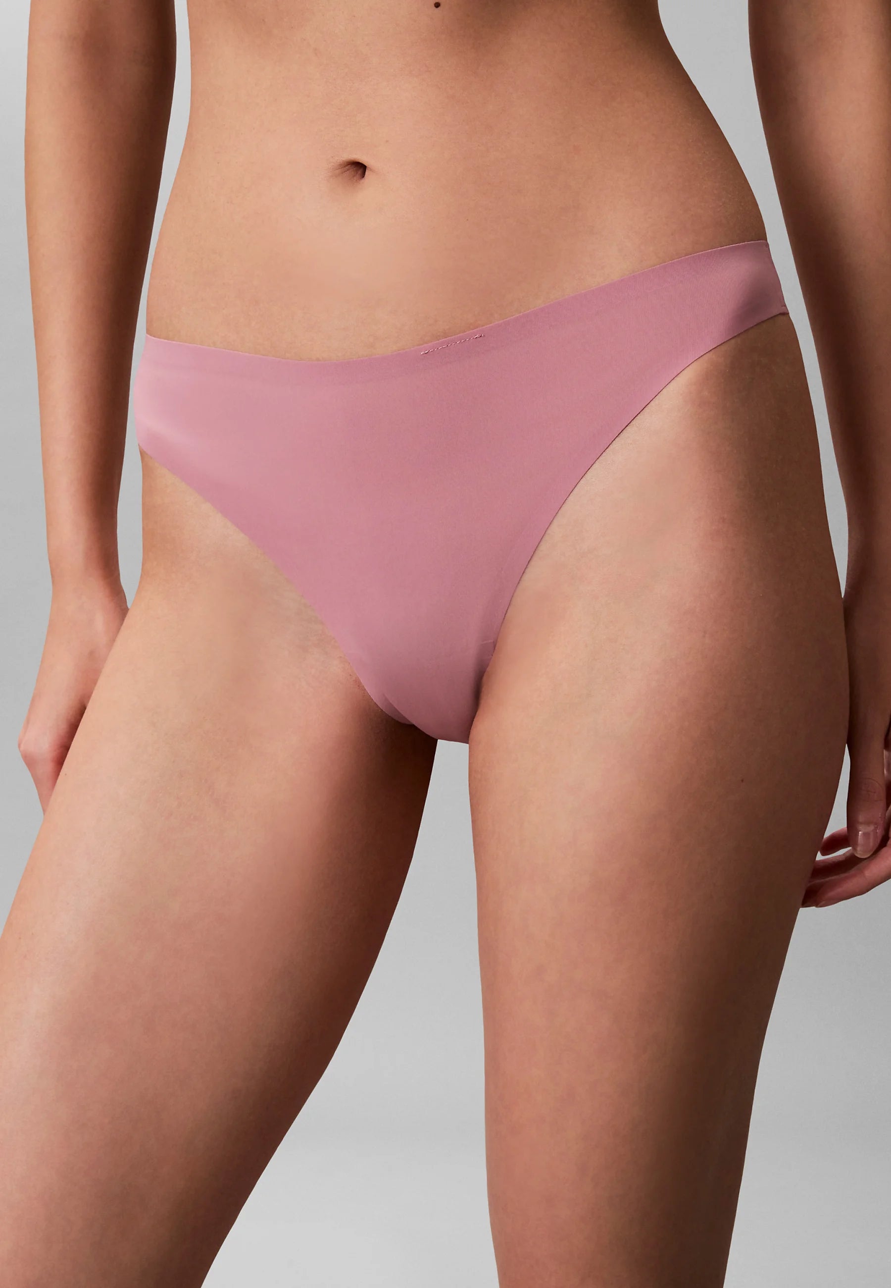 Calvin Klein Perfectly Fit Ultralight Thong – Soft Mauve