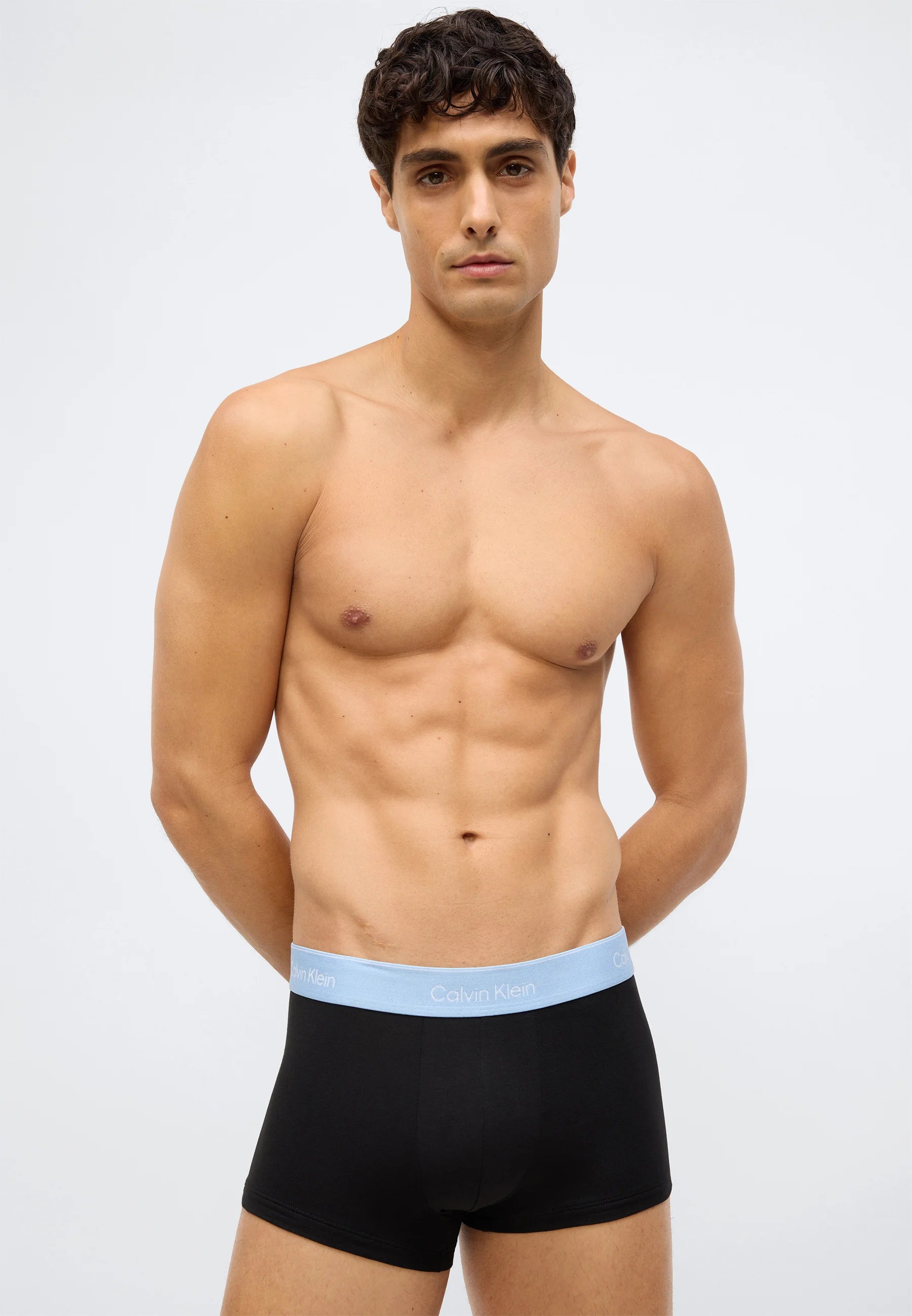 Calvin Klein Icon Cotton Stretch Low Rise Trunks – 5 Pack – Black Bodies, Fall Berry, Frozen