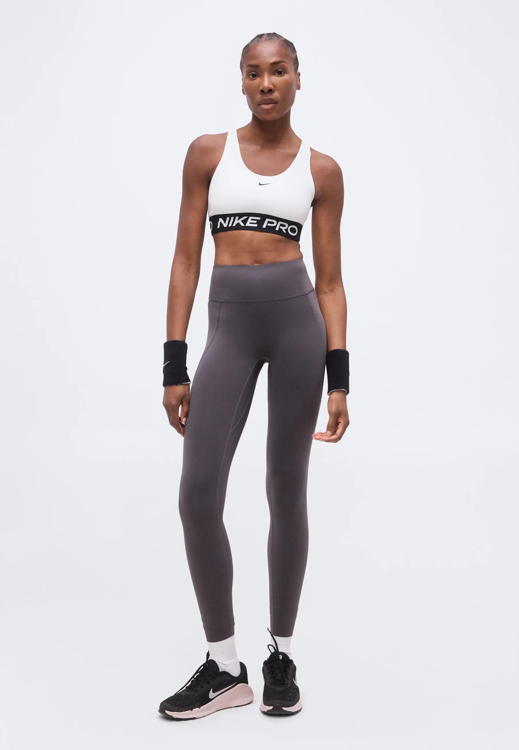Nike 365 Sport-BH mit mittlerem Halt – Weiß, Schwarz
