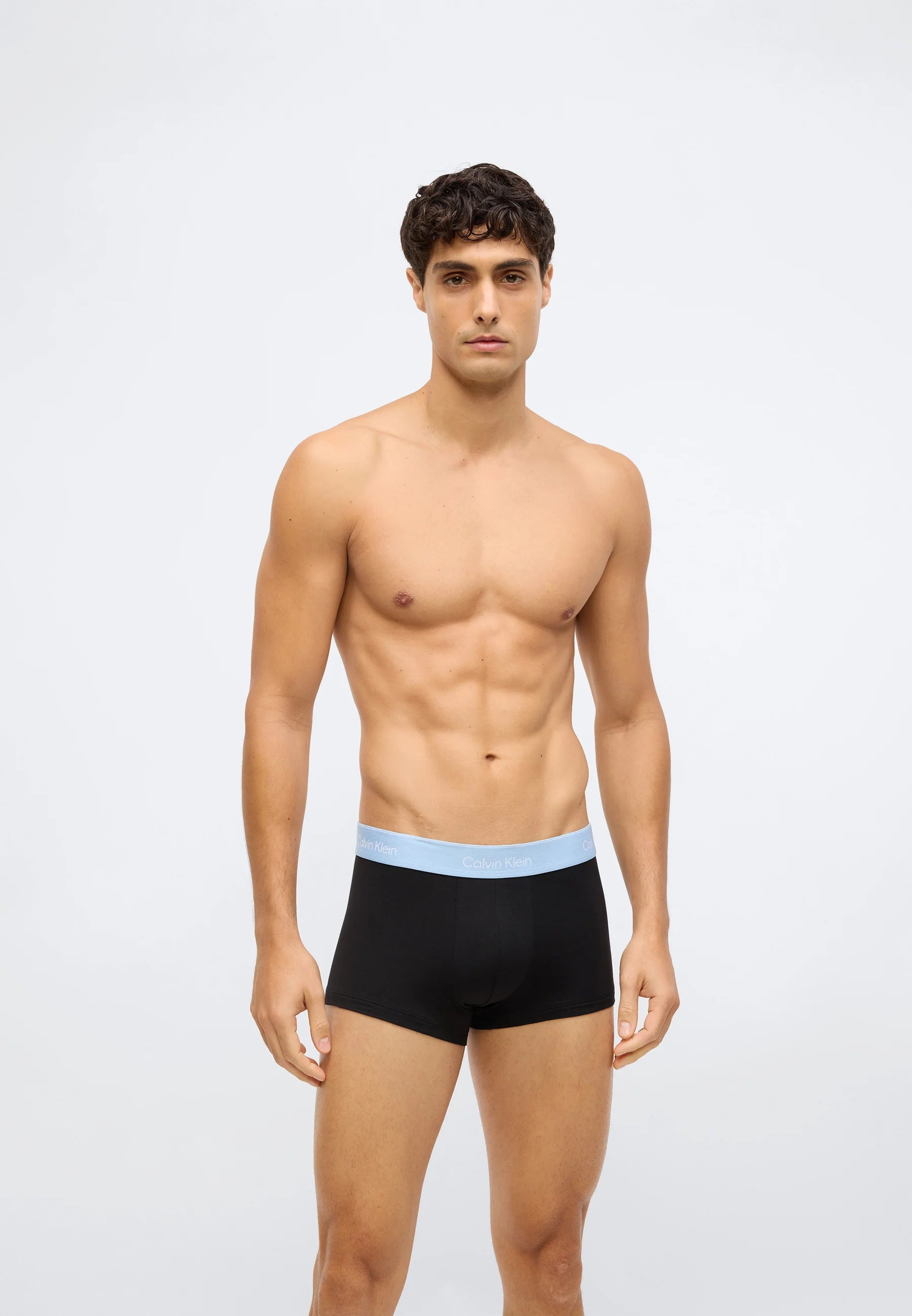Calvin Klein Icon Cotton Stretch Low Rise Trunks – 5 Pack – Black Bodies, Fall Berry, Frozen
