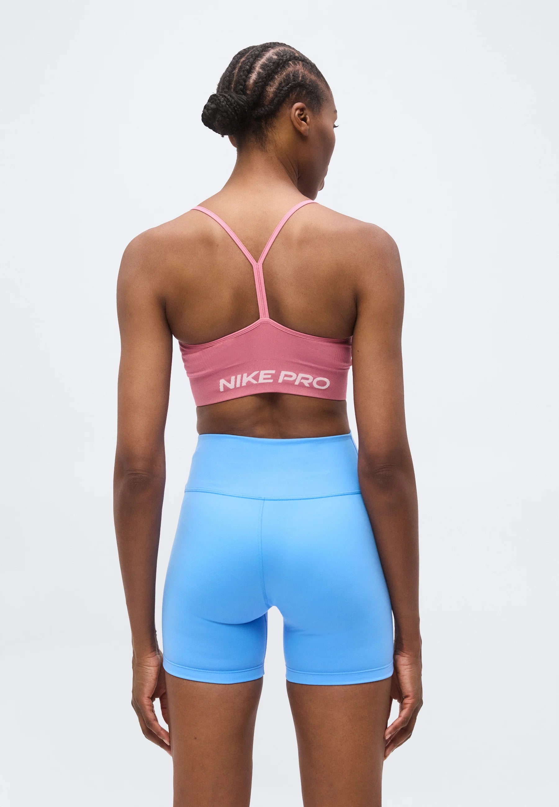Podprsenka Nike Performance Light Support – pivoňka, bílá
