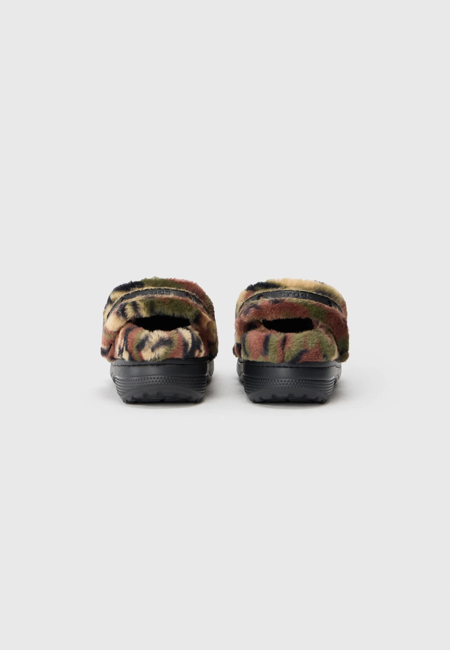 Sabots unisexes Crocs Unfurgettable – Vert armée