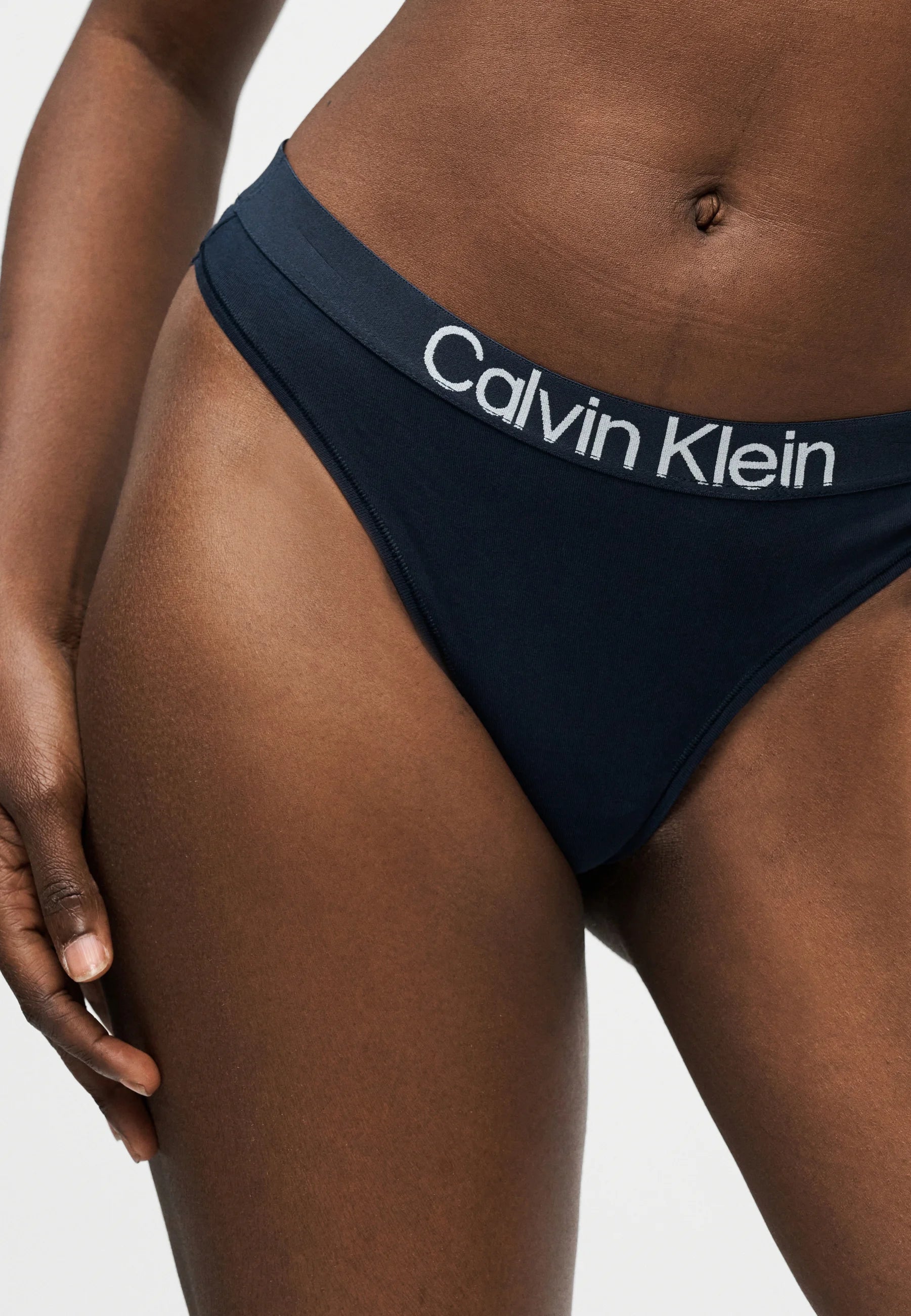 Calvin Klein Extra Soft 5-Pack Thongs – Shoreline, White, Grey, Blue