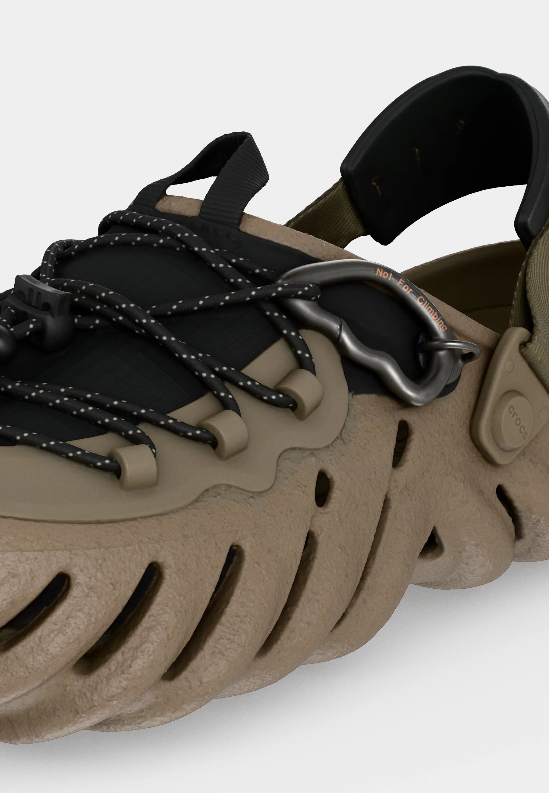 Crocs Echo City Adventure Unisex Mules – Khaki