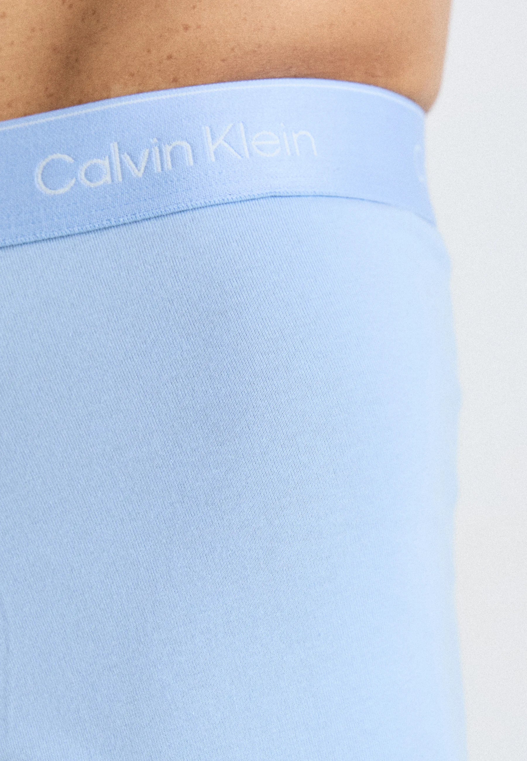 Calvin Klein Icon Cotton Stretch Relaxed Fit Trunks - Lot de 3 - Noir, Glacier, Blue Bell
