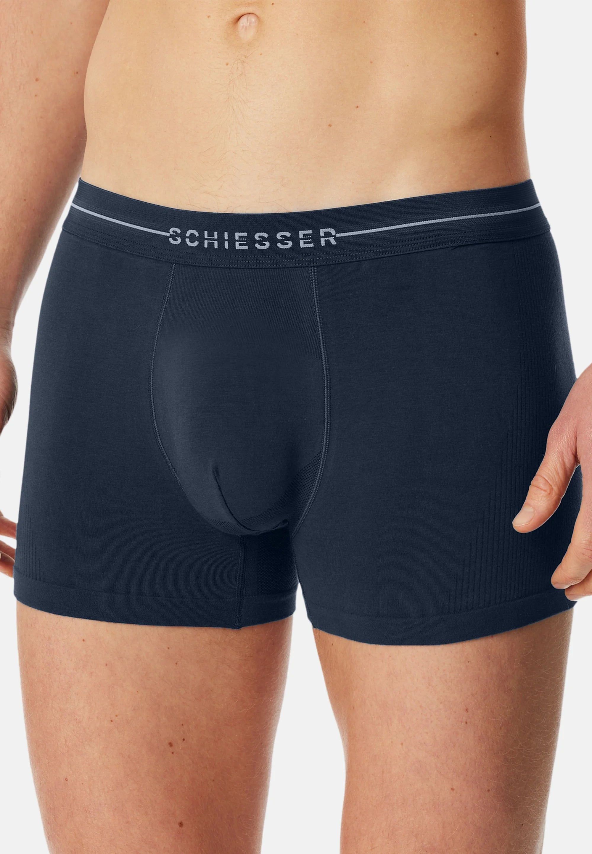 6 szt. kufrów Schiesser Flex – czarny, niebieski
