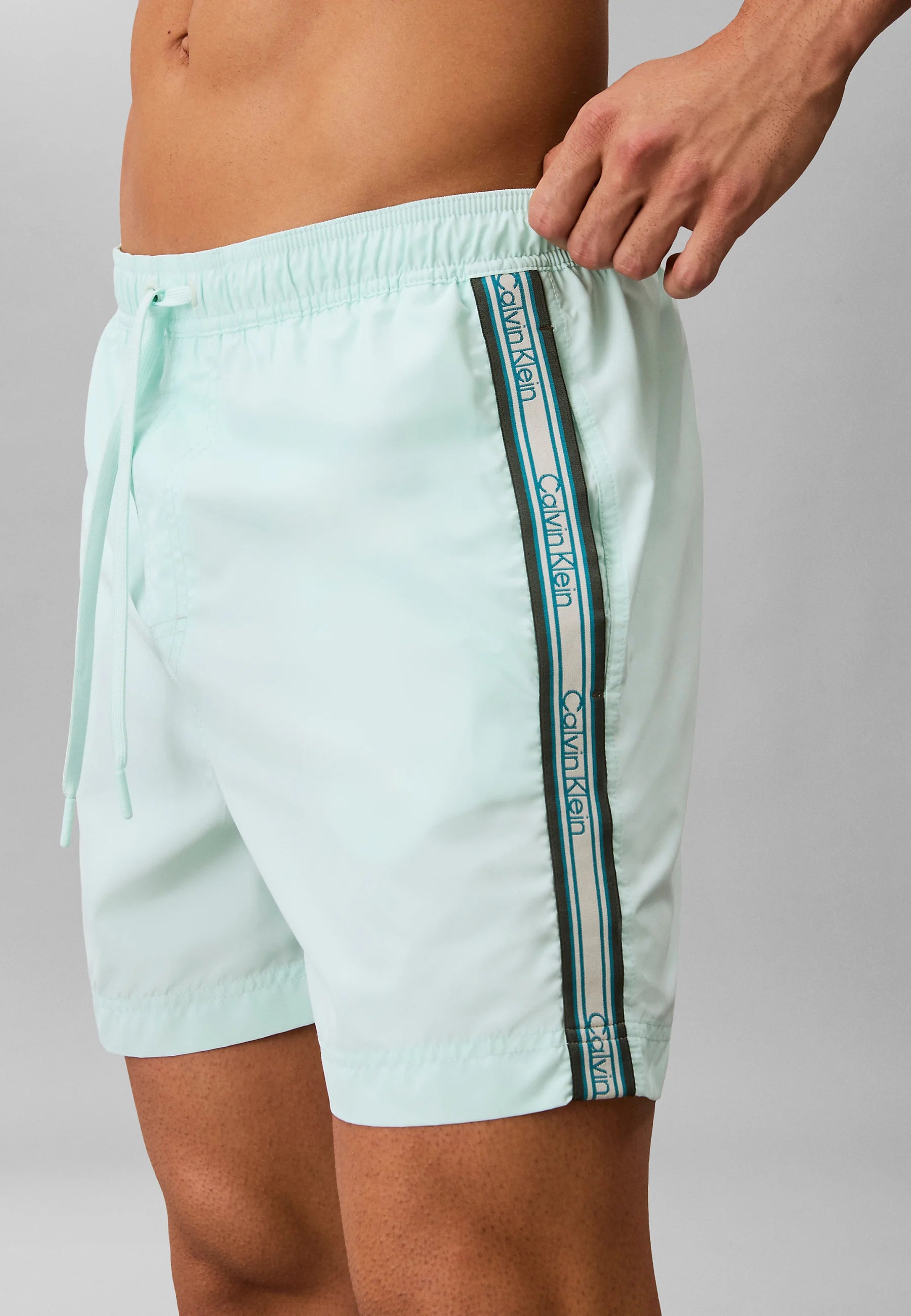Pantaloncini da bagno Calvin Klein Icon – Glacier Mist