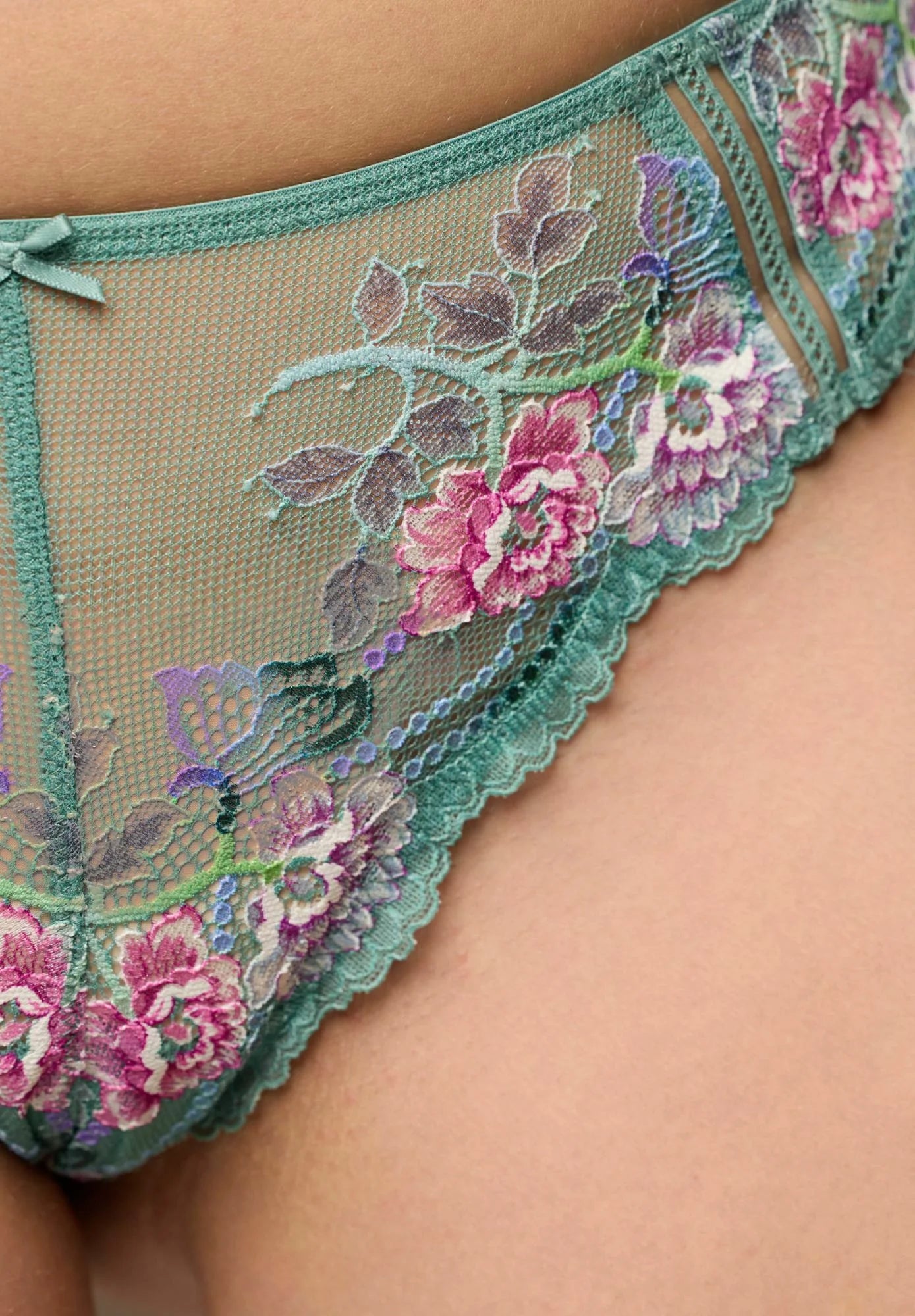 Slip Brésilien Yamamay Selene – Vert Sauge Rose Floral