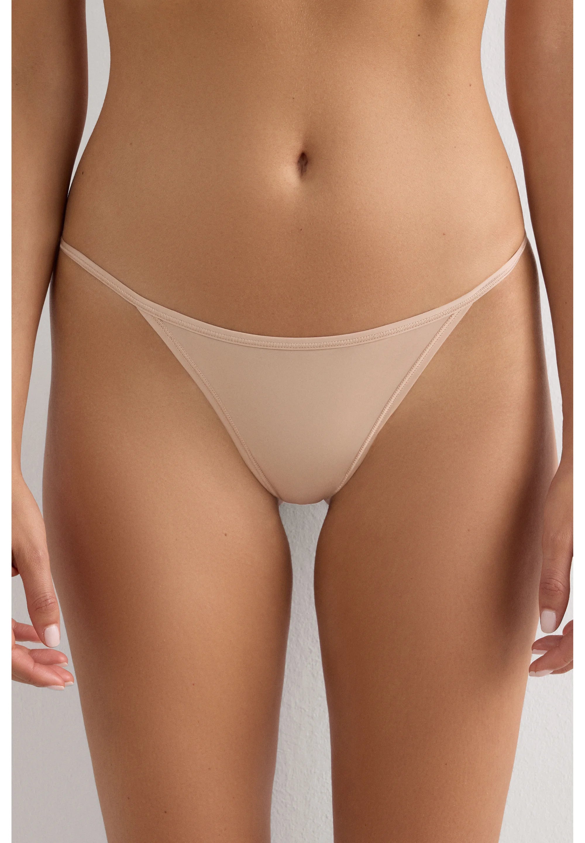 Intimissimi Ultralight Thong – Tan