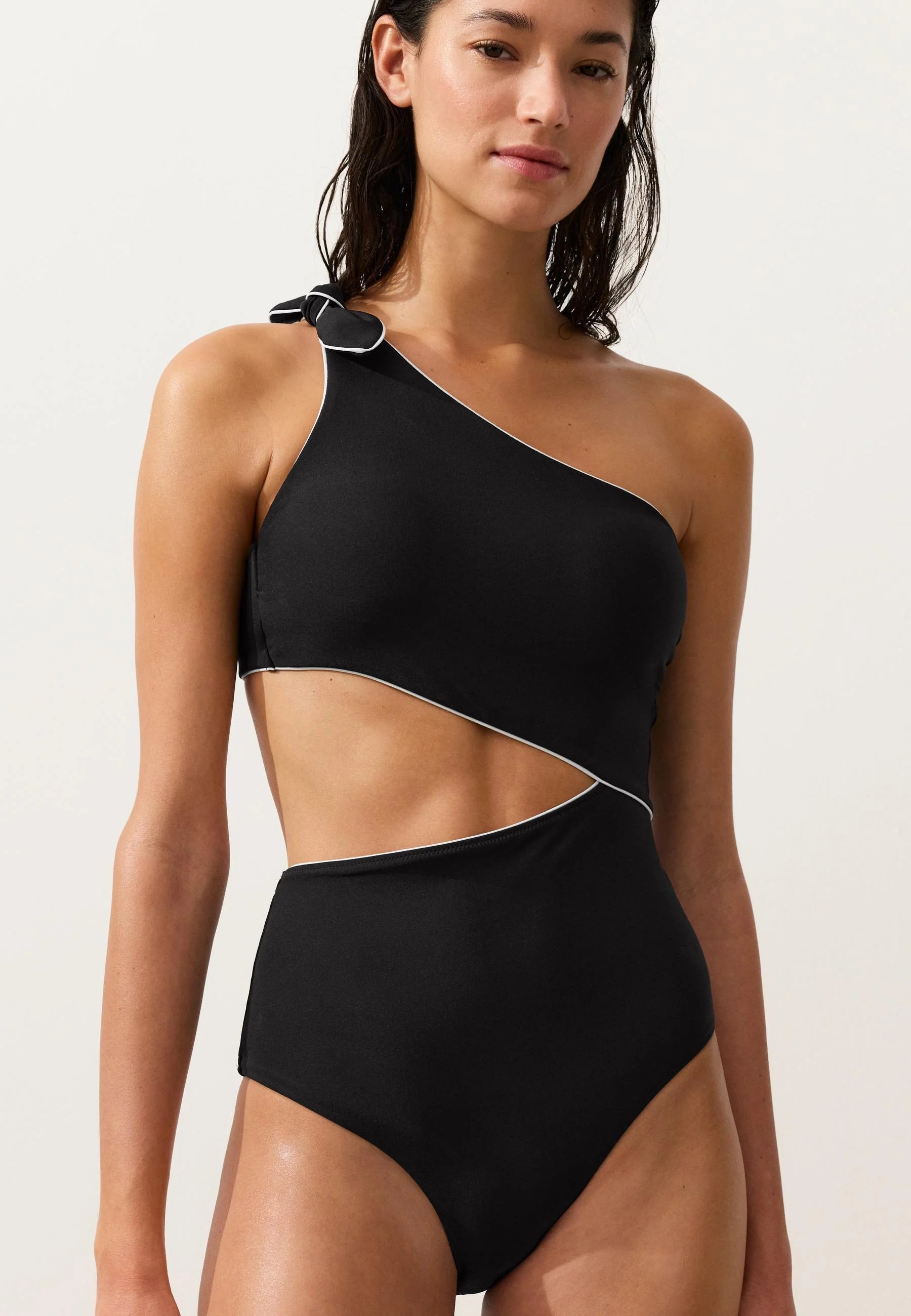 OYSHO Asymmetric Piping Trikini Swimsuit – Black