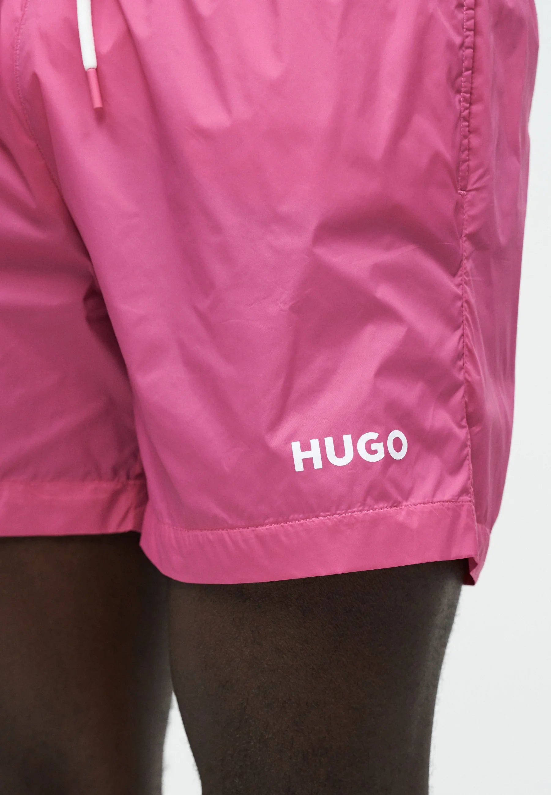 Plavkové šortky HUGO Haiti – zářivě růžové
