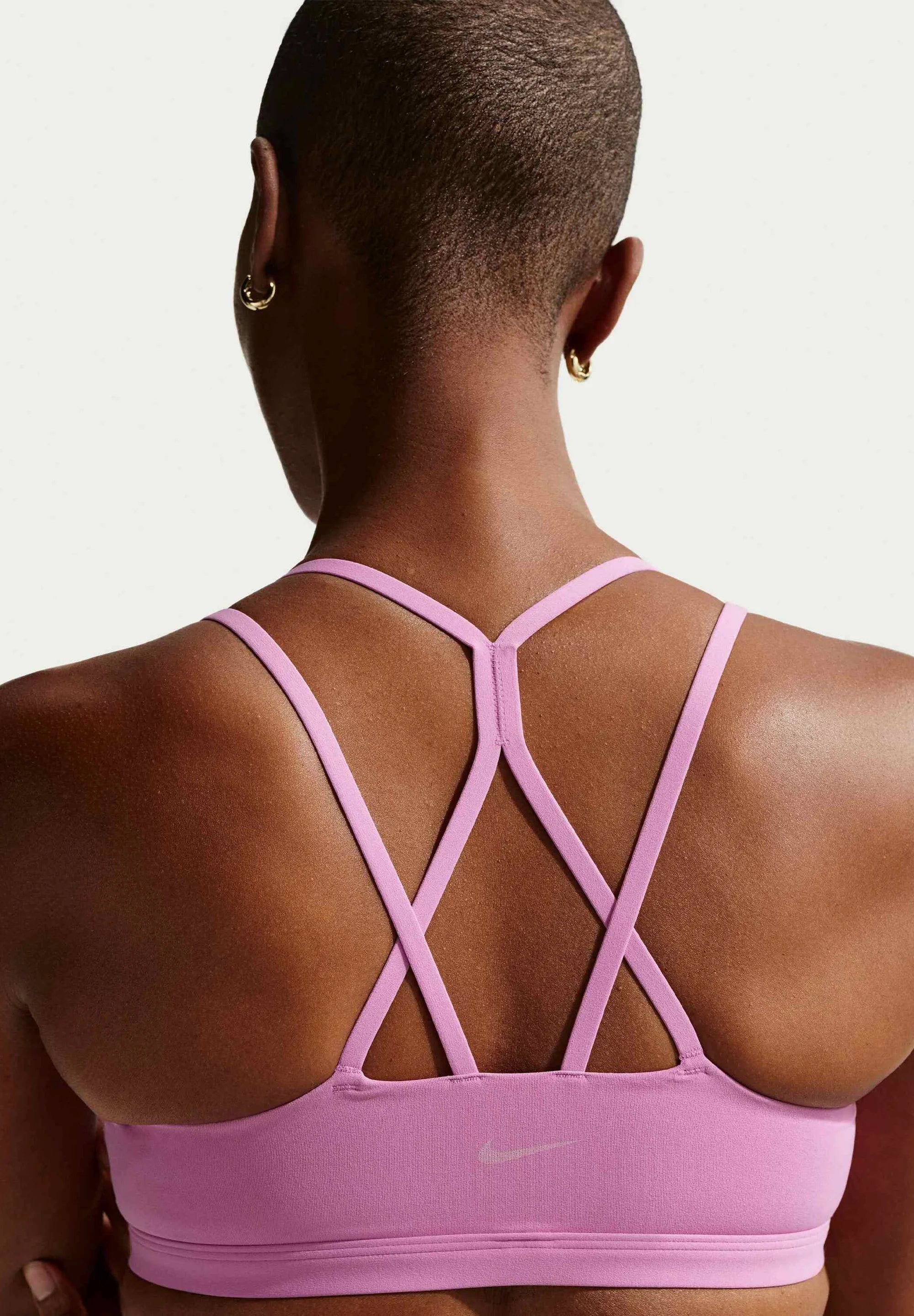 Podprsenka Nike Performance Zenvy Strappy Light Support – světle purpurová, bílá