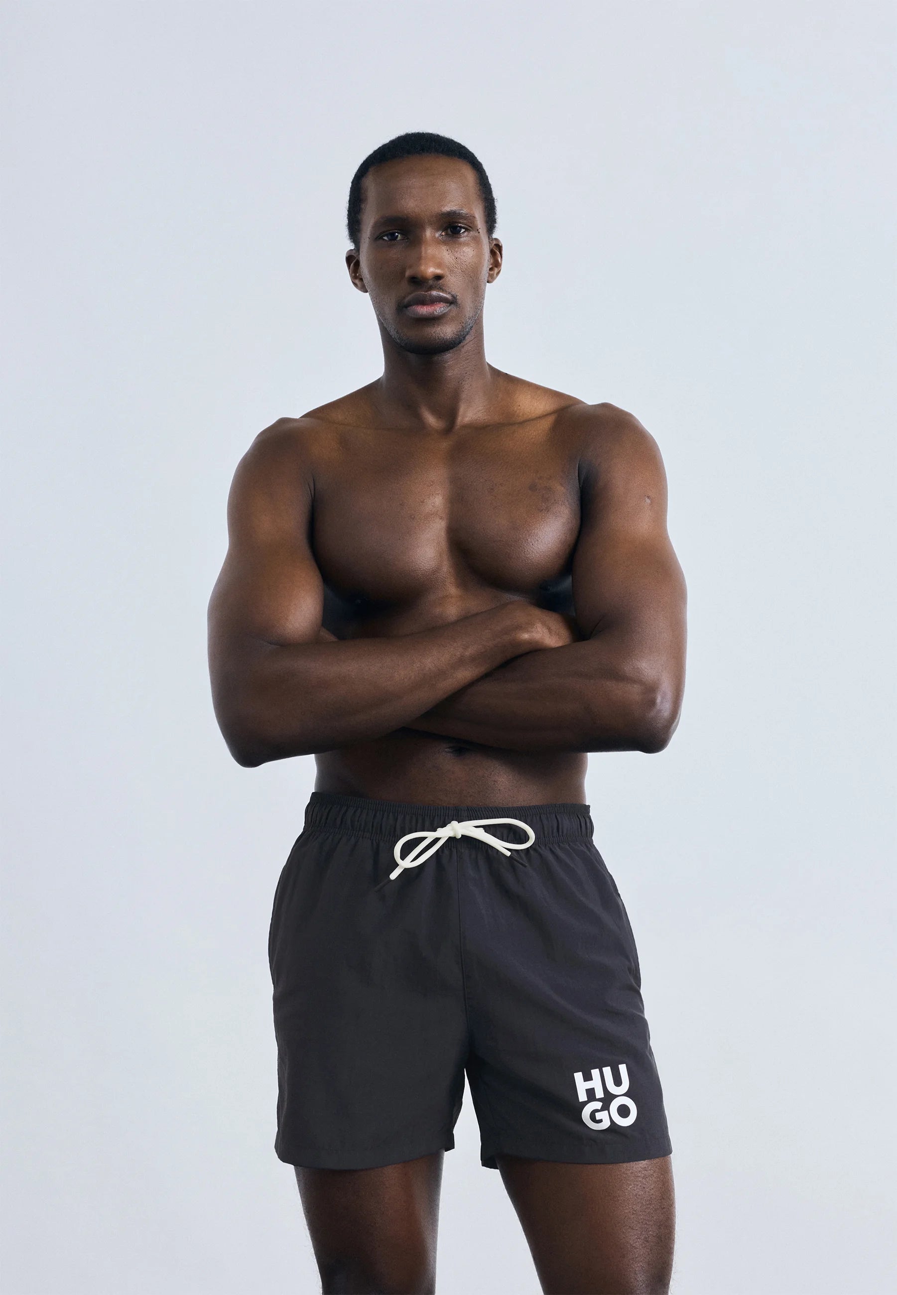 Plavecké šortky HUGO Paolo – černé