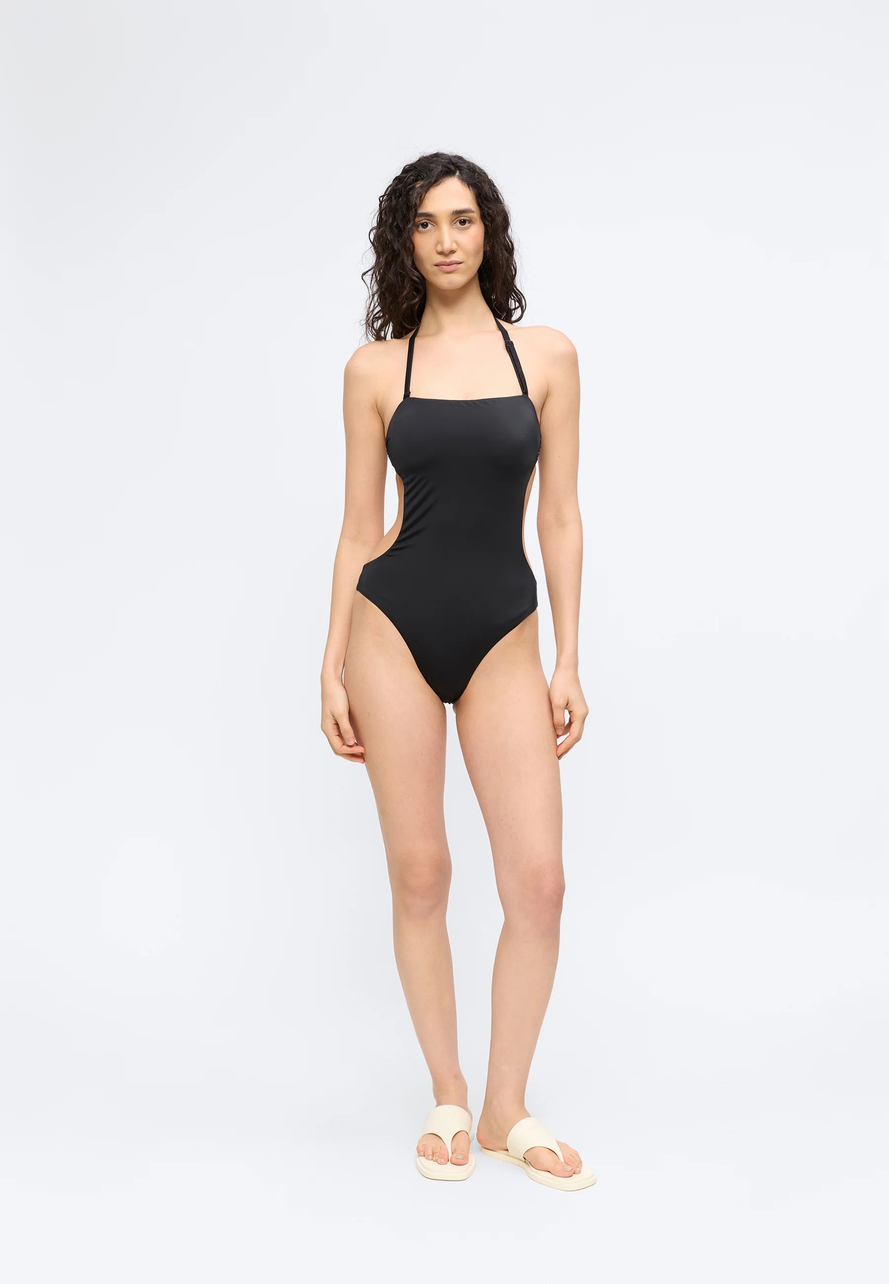 Jednodílné plavky Calvin Klein Intense Power bez ramínek – černé