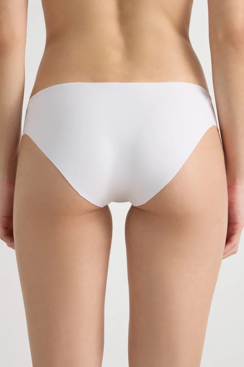Figi bezszwowe Intimissimi – białe
