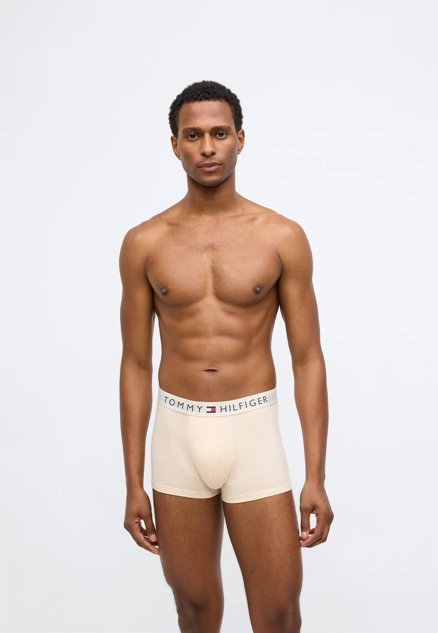 Originální kufr Tommy Hilfiger 5 balení – vícebarevný