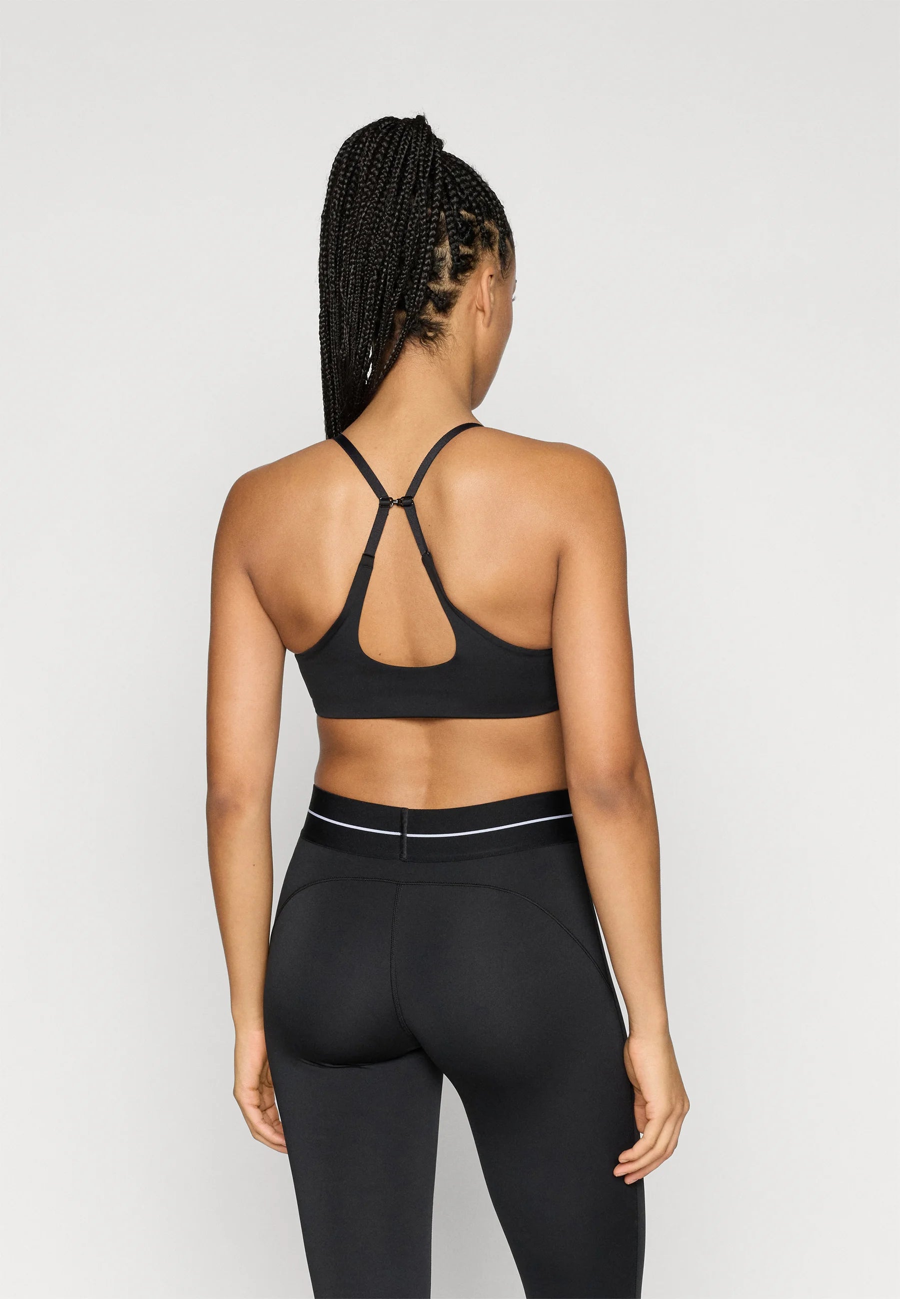Podprsenka Adidas Performance Optime Essentials Workout Light Support – černá