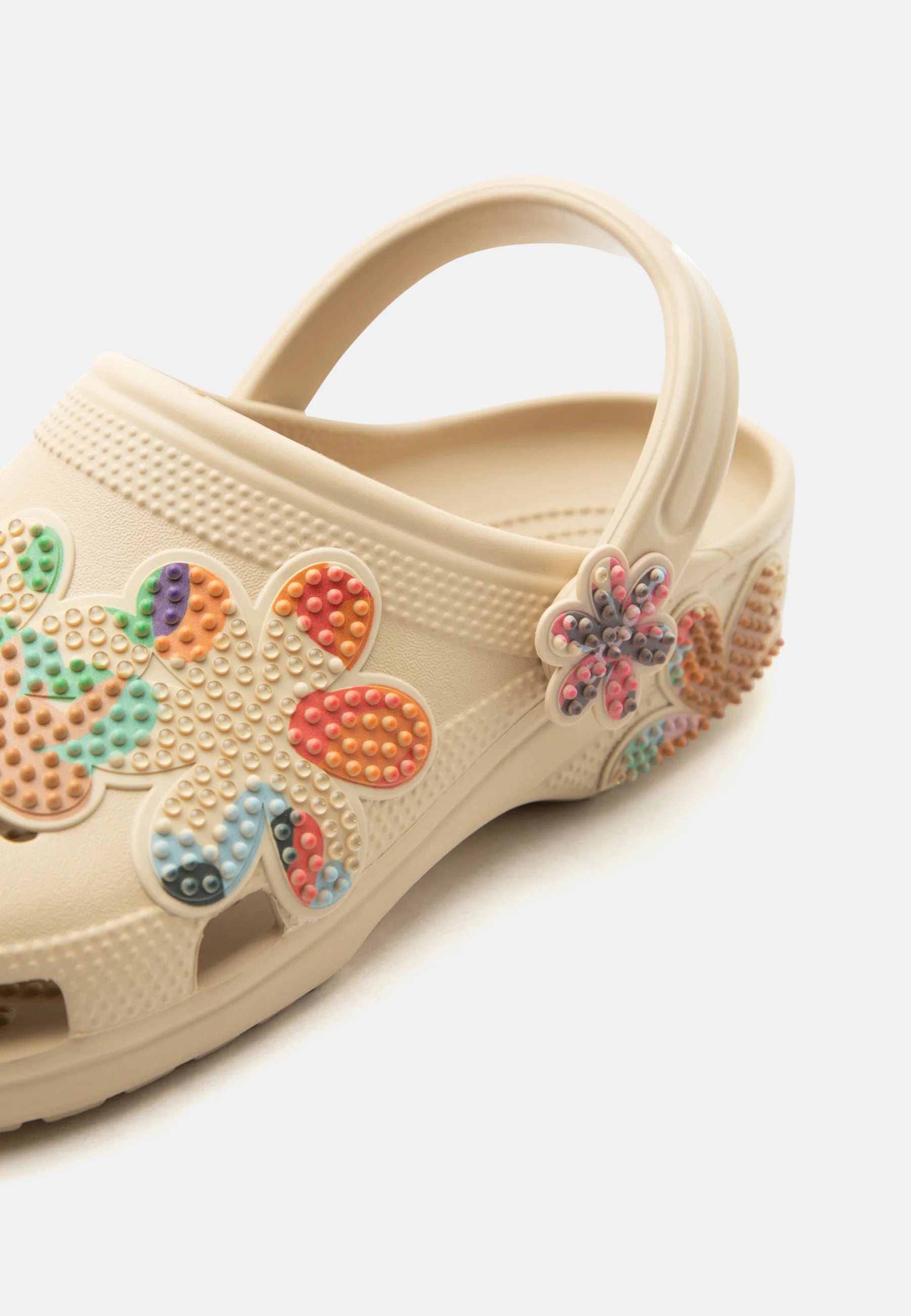Crocs Classic Summer Beaded Unisex Mules – Beige