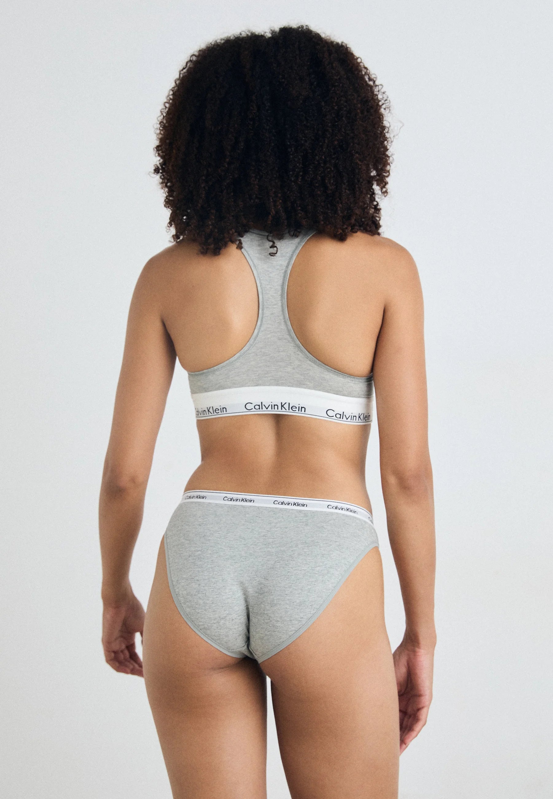 Kalhotky Calvin Klein s moderním logem – 3 balení, černé, šedé vřesové, turf
